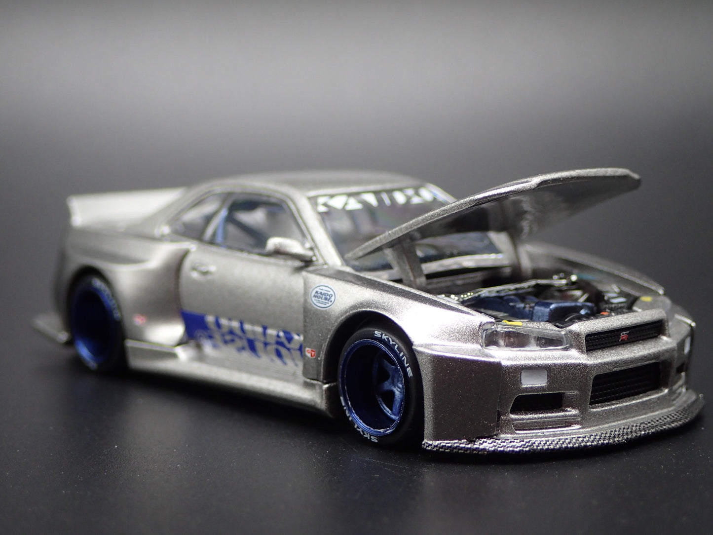1999-2002 NISSAN SKYLINE GTR R34 KAIDO SHINJUKU V1 1:64 SCALE DIECAST MODEL CAR