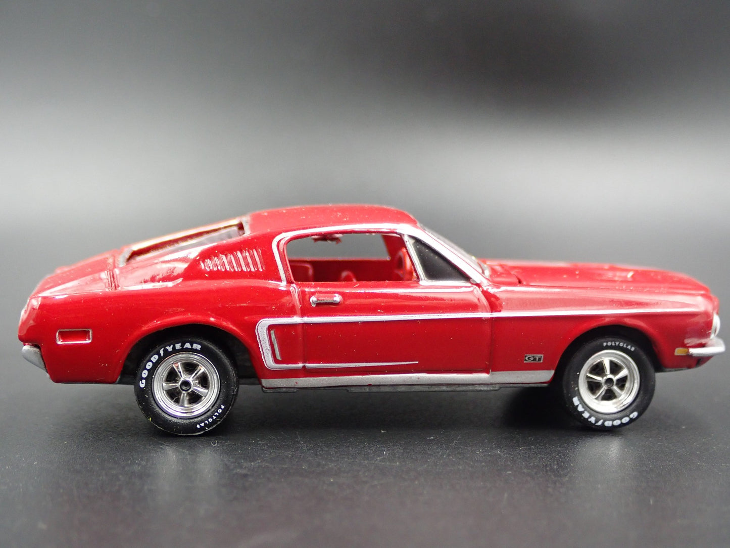 1968 68 FORD MUSTANG GT FASTBACK RED 1/64 SCALE DIORAMA DIECAST MODEL CAR