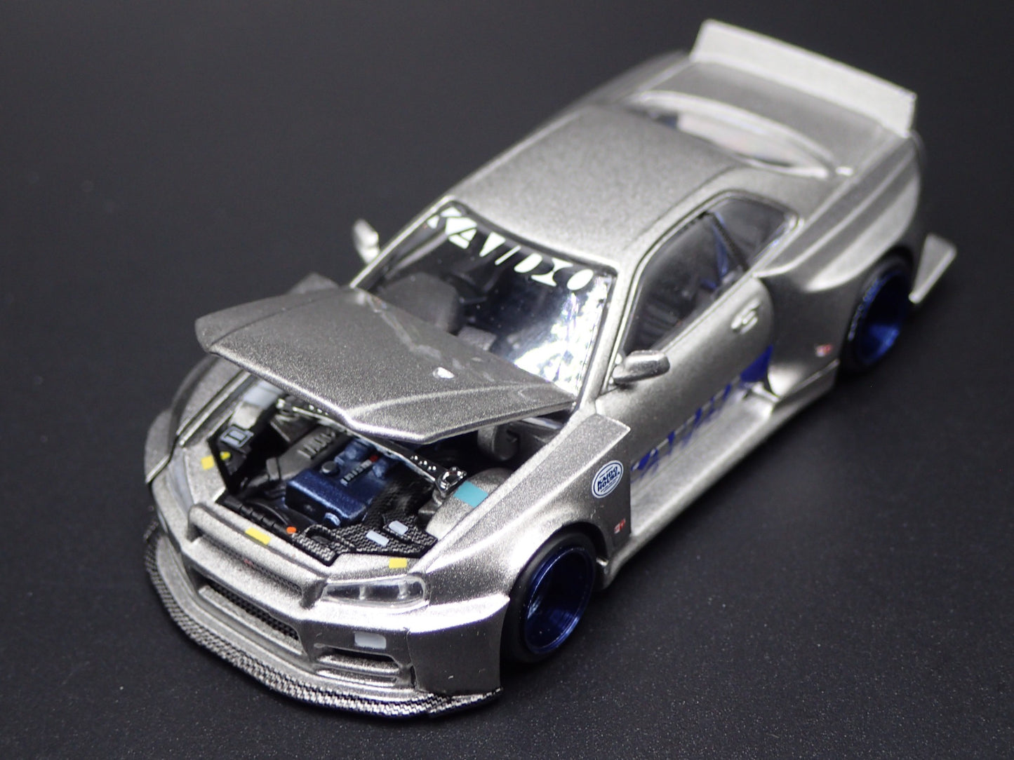 1999-2002 NISSAN SKYLINE GTR R34 KAIDO SHINJUKU V1 1:64 SCALE DIECAST MODEL CAR