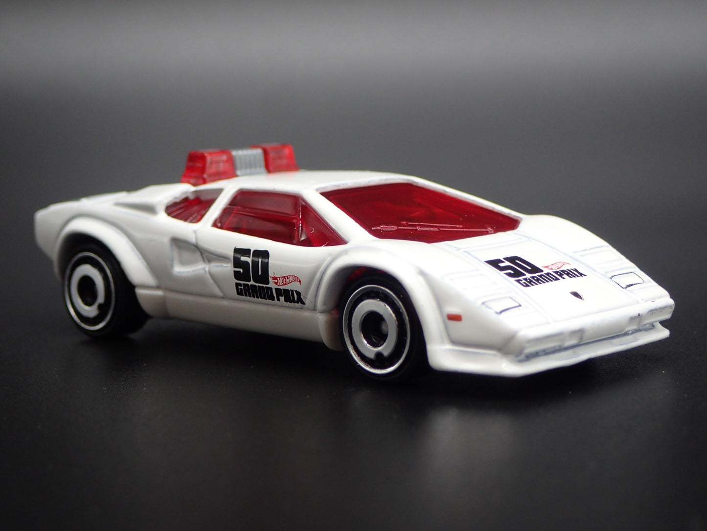 1974-1990 LAMBORGHINI COUNTACH PACE CAR SUPER CAR 1:64 SCALE DIECAST MODEL CAR