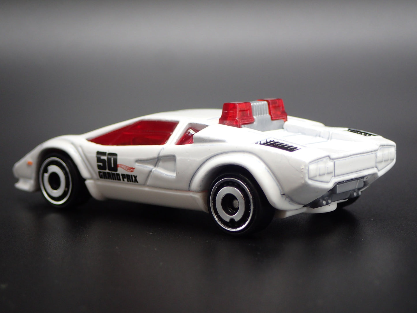 1974-1990 LAMBORGHINI COUNTACH PACE CAR SUPER CAR 1:64 SCALE DIECAST MODEL CAR
