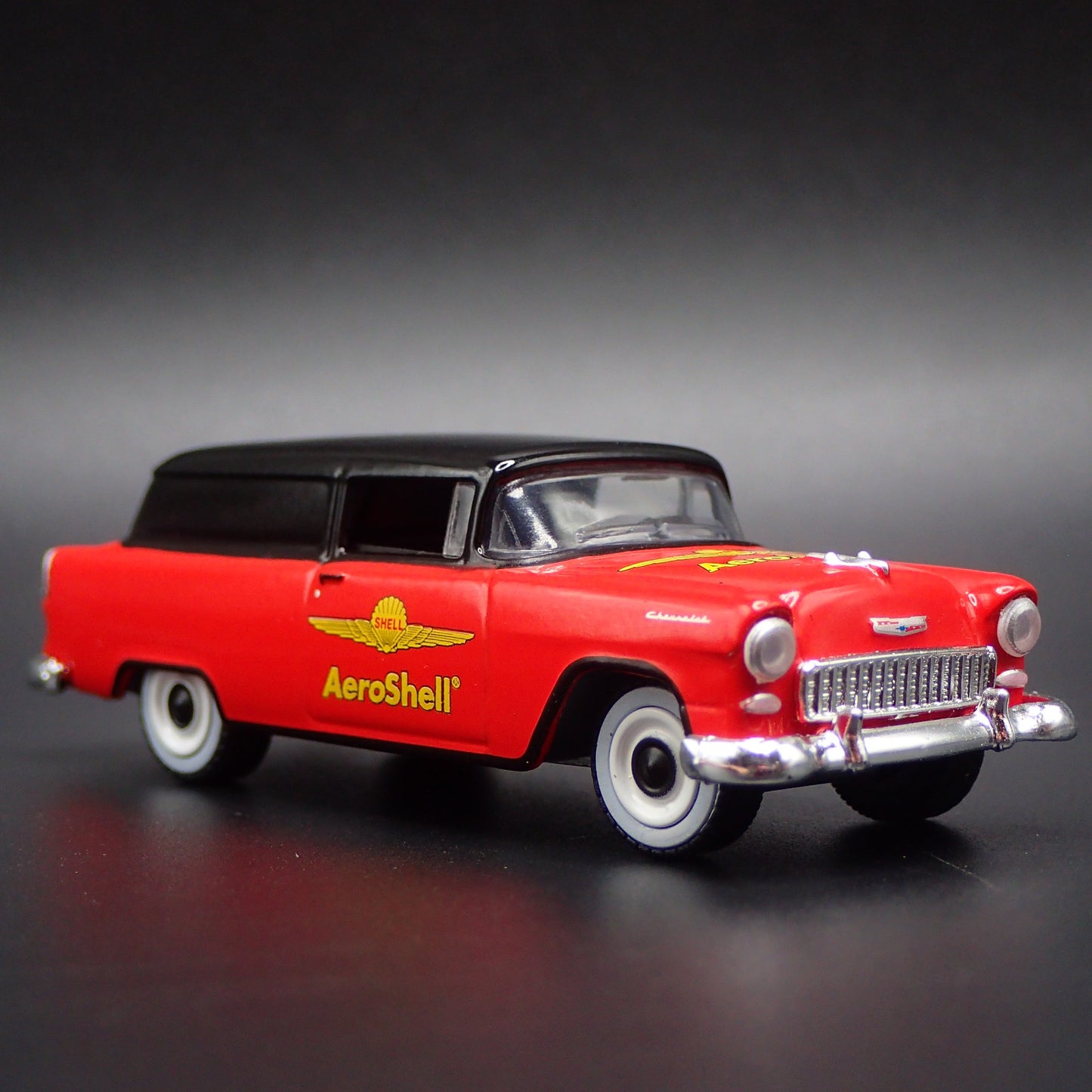 1955 55 CHEVY CHEVROLET SEDAN DELIVERY SHELL OIL 1:64 SCALE DIECAST MODEL CAR