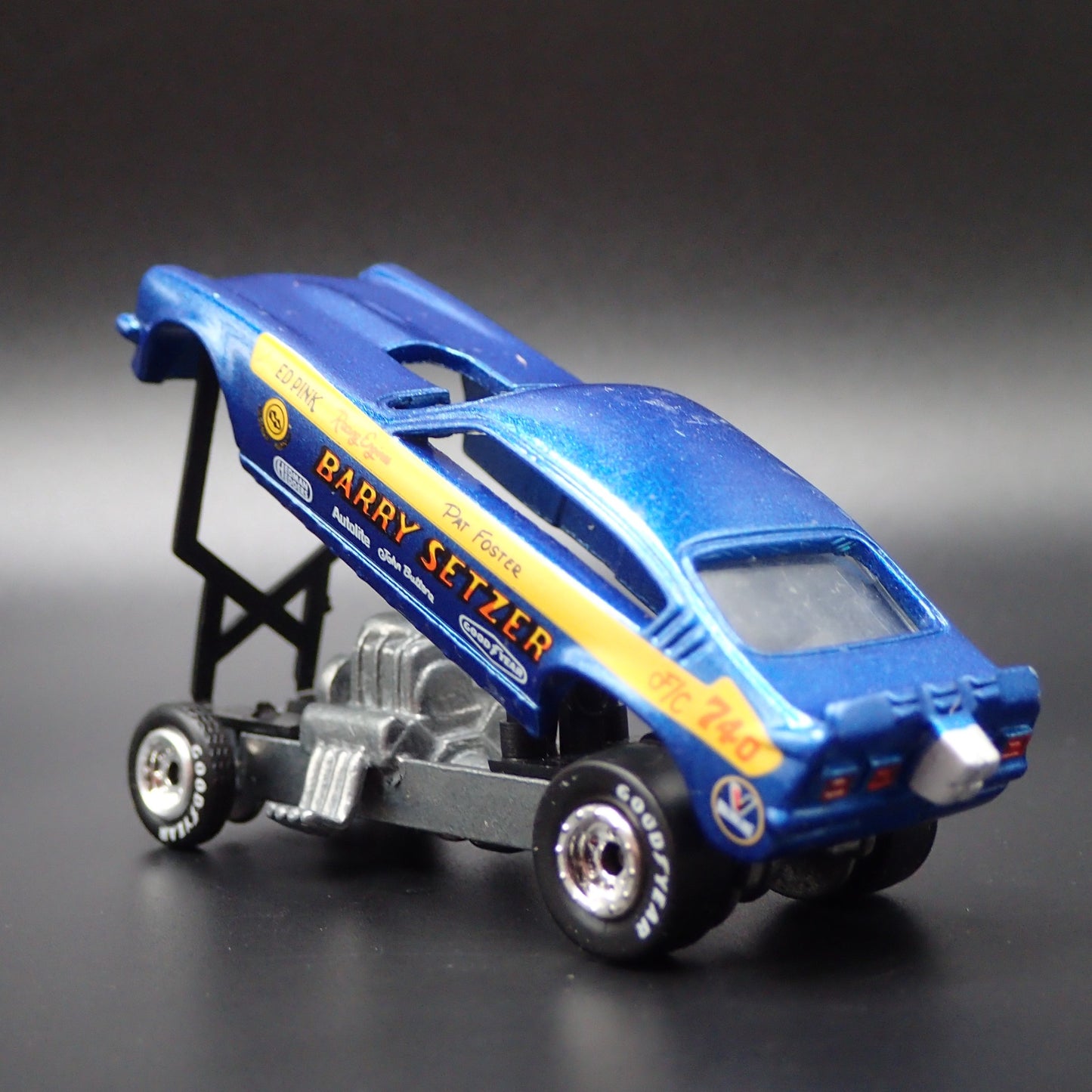 1971 71 CHEVY CHEVROLET VEGA FUNNY CAR BARRY SETZER 1:64 SCALE DIECAST MODEL CAR