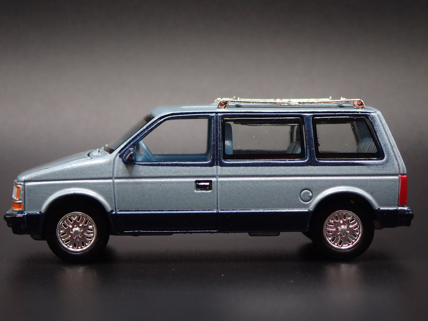 1984-1990 PLYMOUTH VOYAGER MINIVAN CARAVAN BLUE 1/64 SCALE DIECAST MODEL CAR