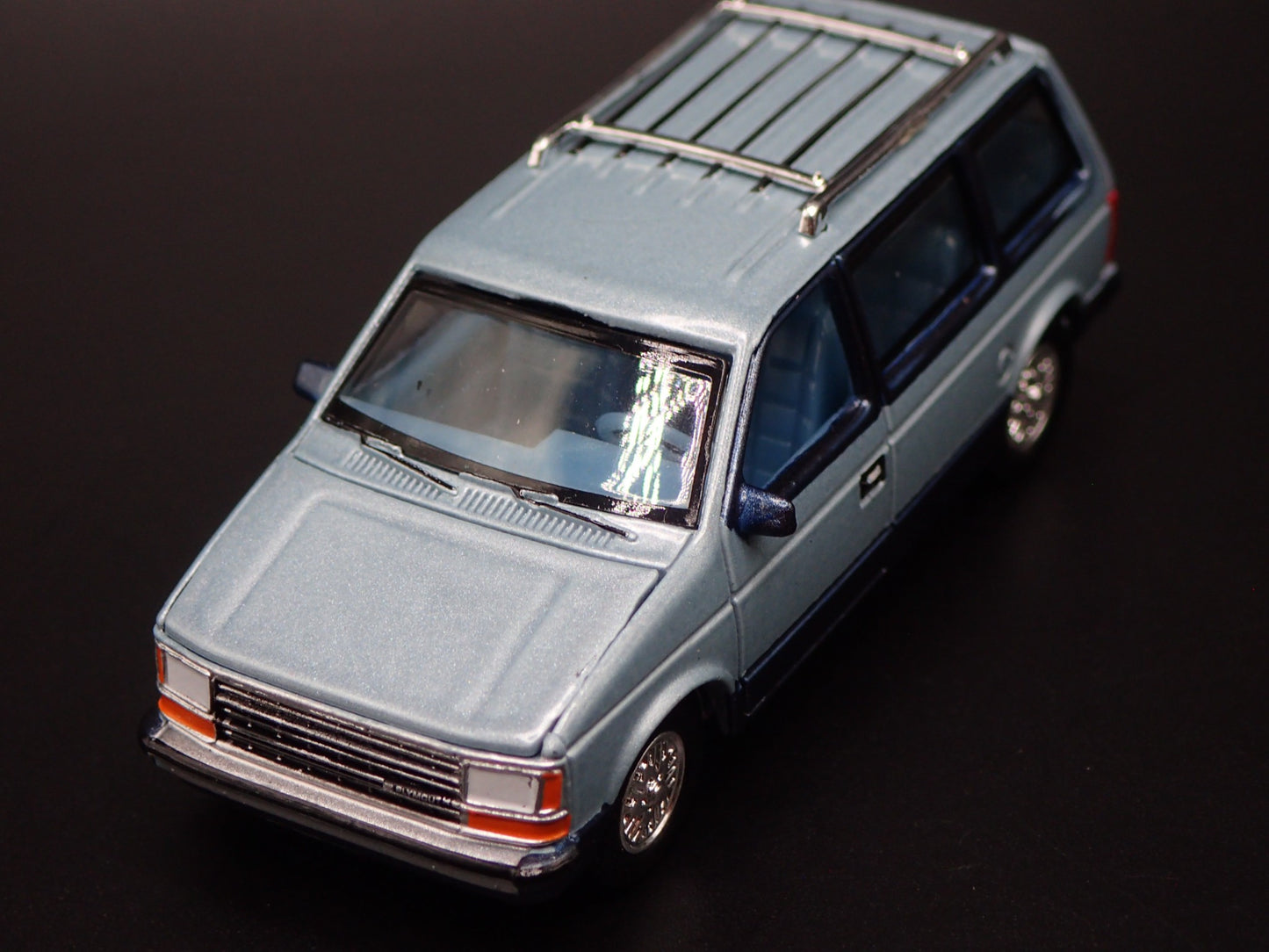 1984-1990 PLYMOUTH VOYAGER MINIVAN CARAVAN BLUE 1/64 SCALE DIECAST MODEL CAR
