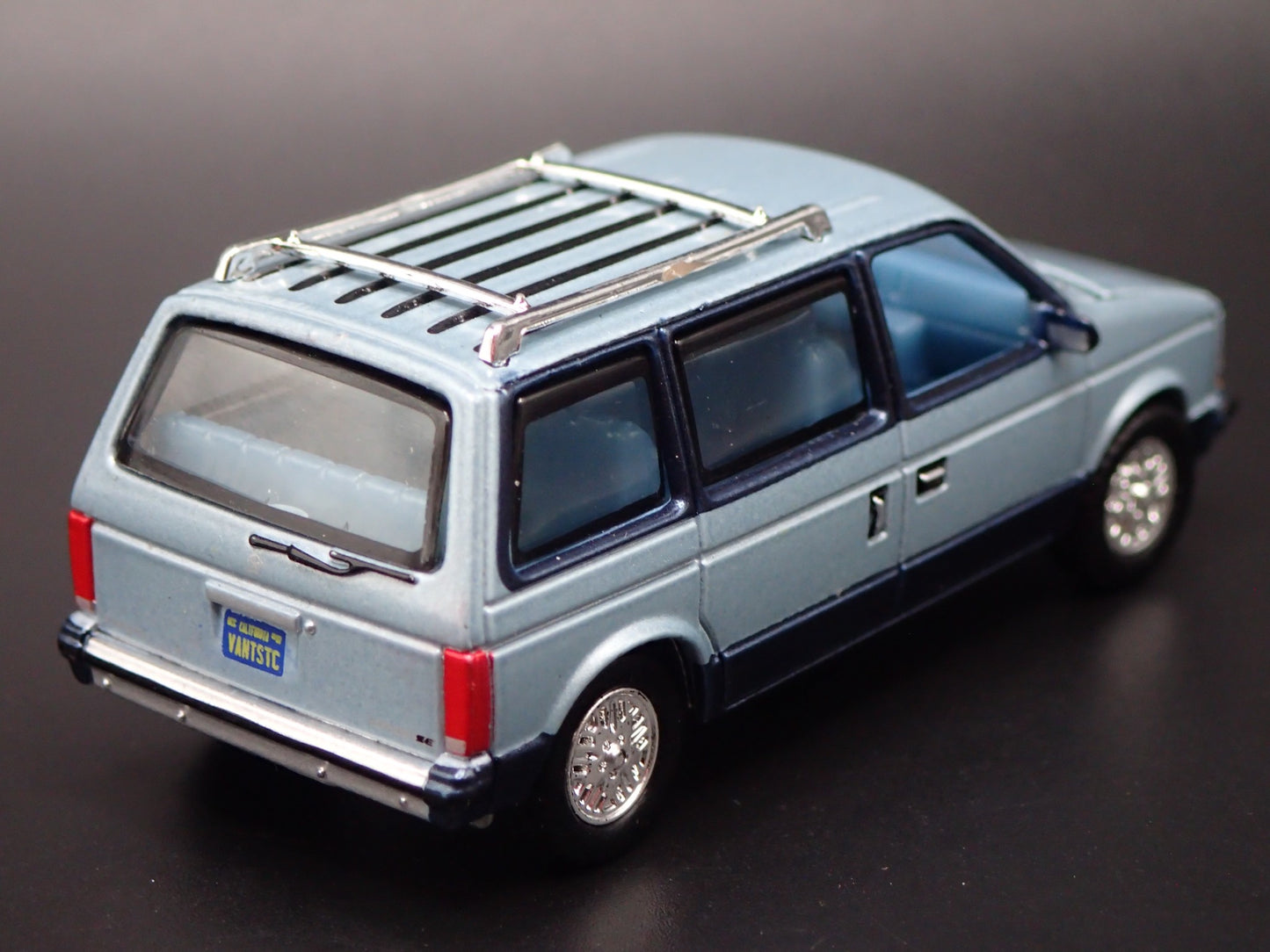1984-1990 PLYMOUTH VOYAGER MINIVAN CARAVAN BLUE 1/64 SCALE DIECAST MODEL CAR