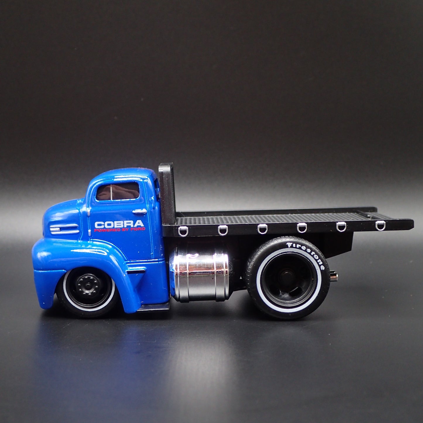 1950 50 FORD COE FLATBED TOW TRUCK CAR HAULER COBRA 1:64 SCALE DIECAST MODEL CAR