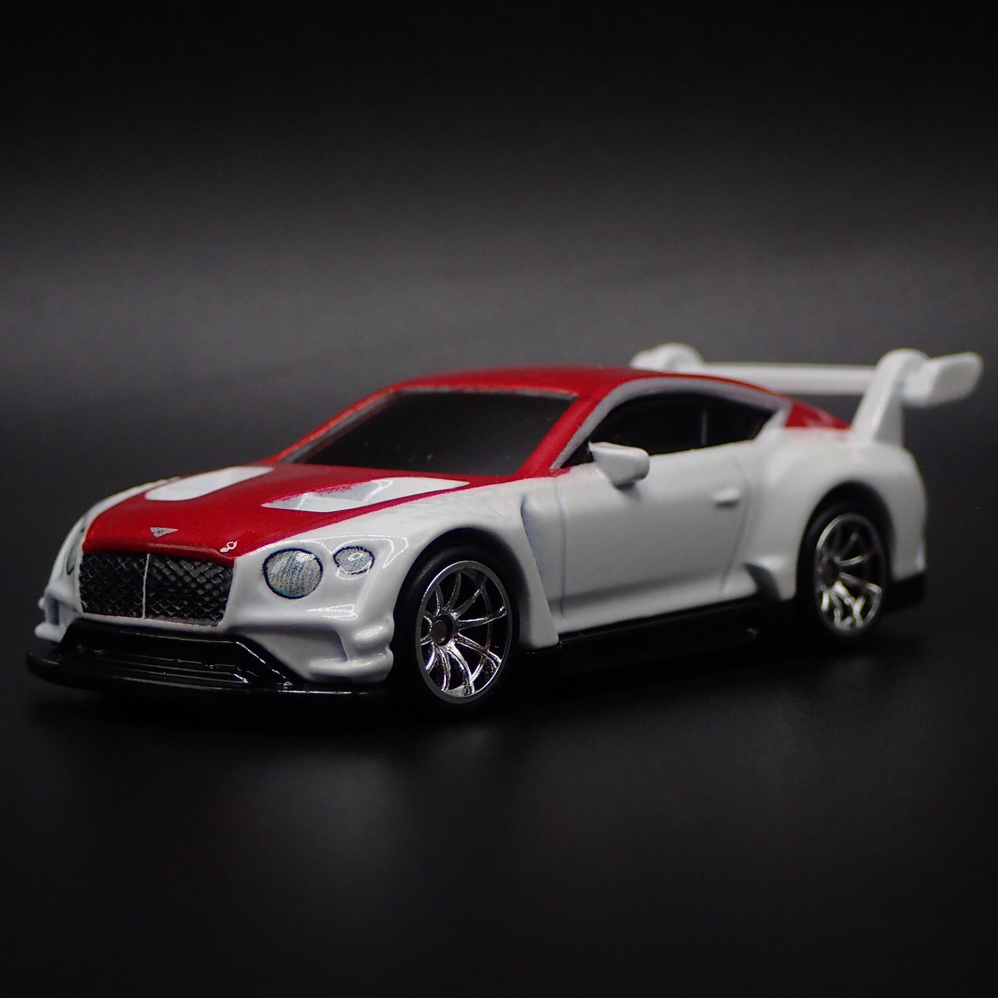 2018-2024 BENTLEY CONTINENTAL GT3 RACE CAR 1:64 SCALE DIORAMA DIECAST MODEL CAR