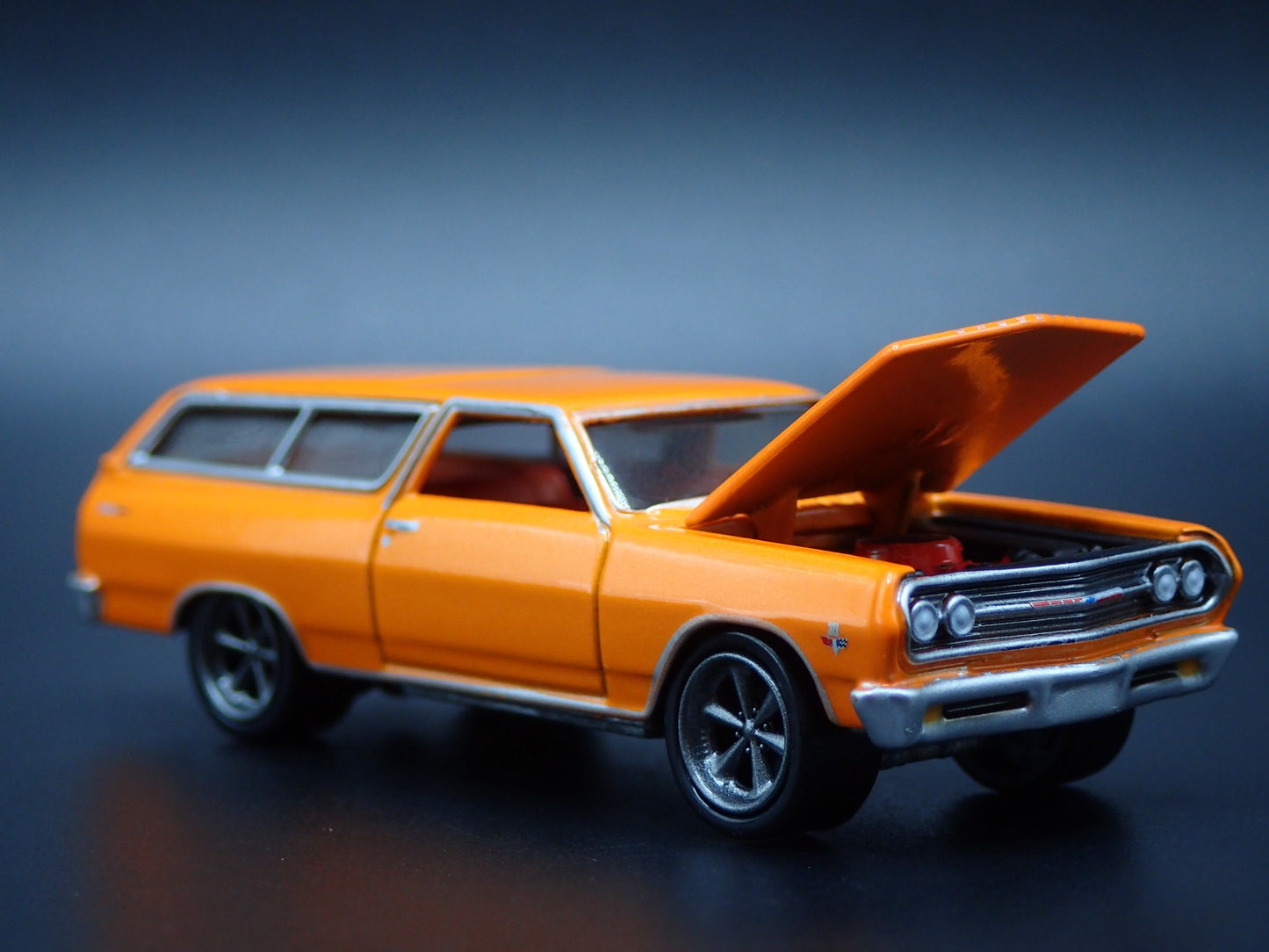 1965 65 CHEVY CHEVROLET CHEVELLE STATION WAGON ORG 1:64 SCALE DIECAST MODEL CAR