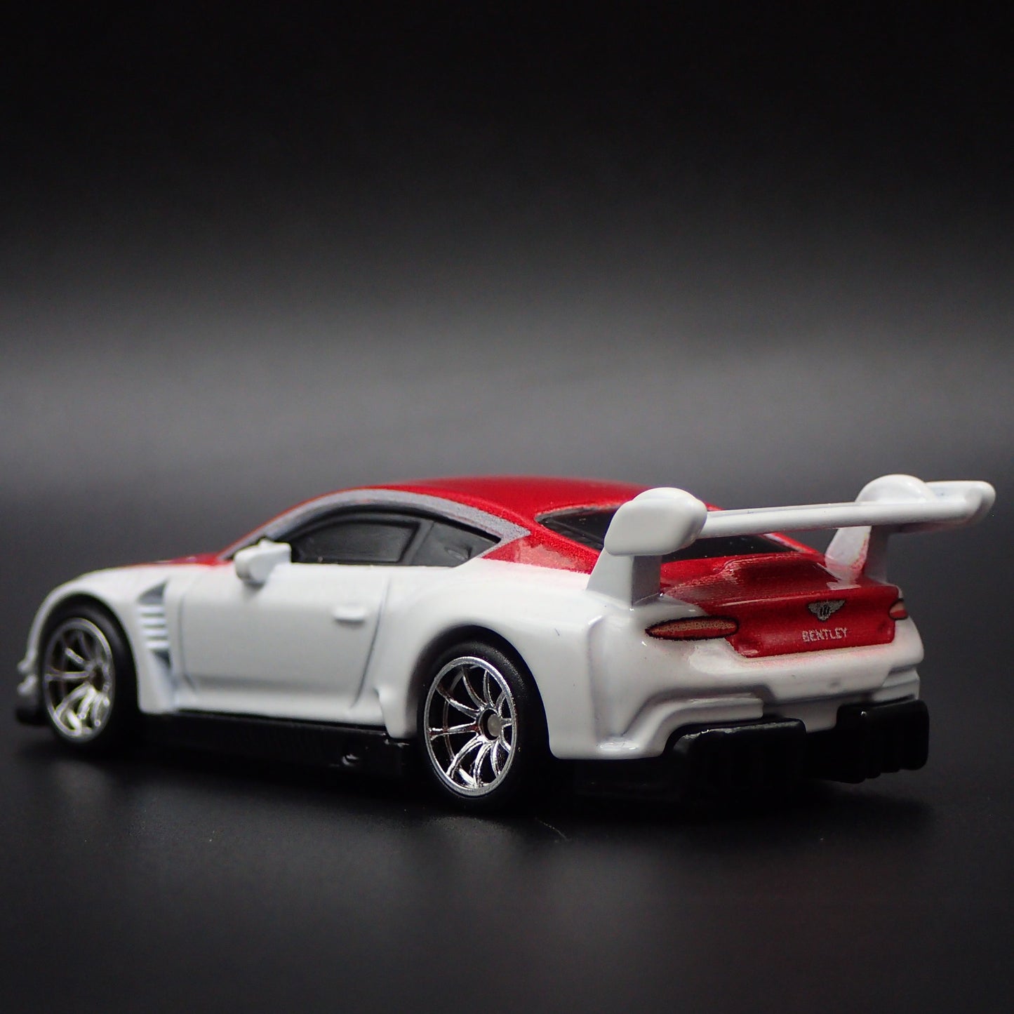 2018-2024 BENTLEY CONTINENTAL GT3 RACE CAR 1:64 SCALE DIORAMA DIECAST MODEL CAR