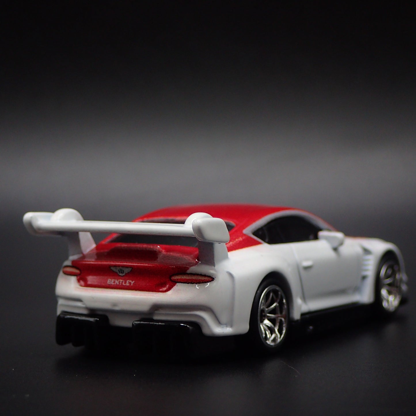 2018-2024 BENTLEY CONTINENTAL GT3 RACE CAR 1:64 SCALE DIORAMA DIECAST MODEL CAR