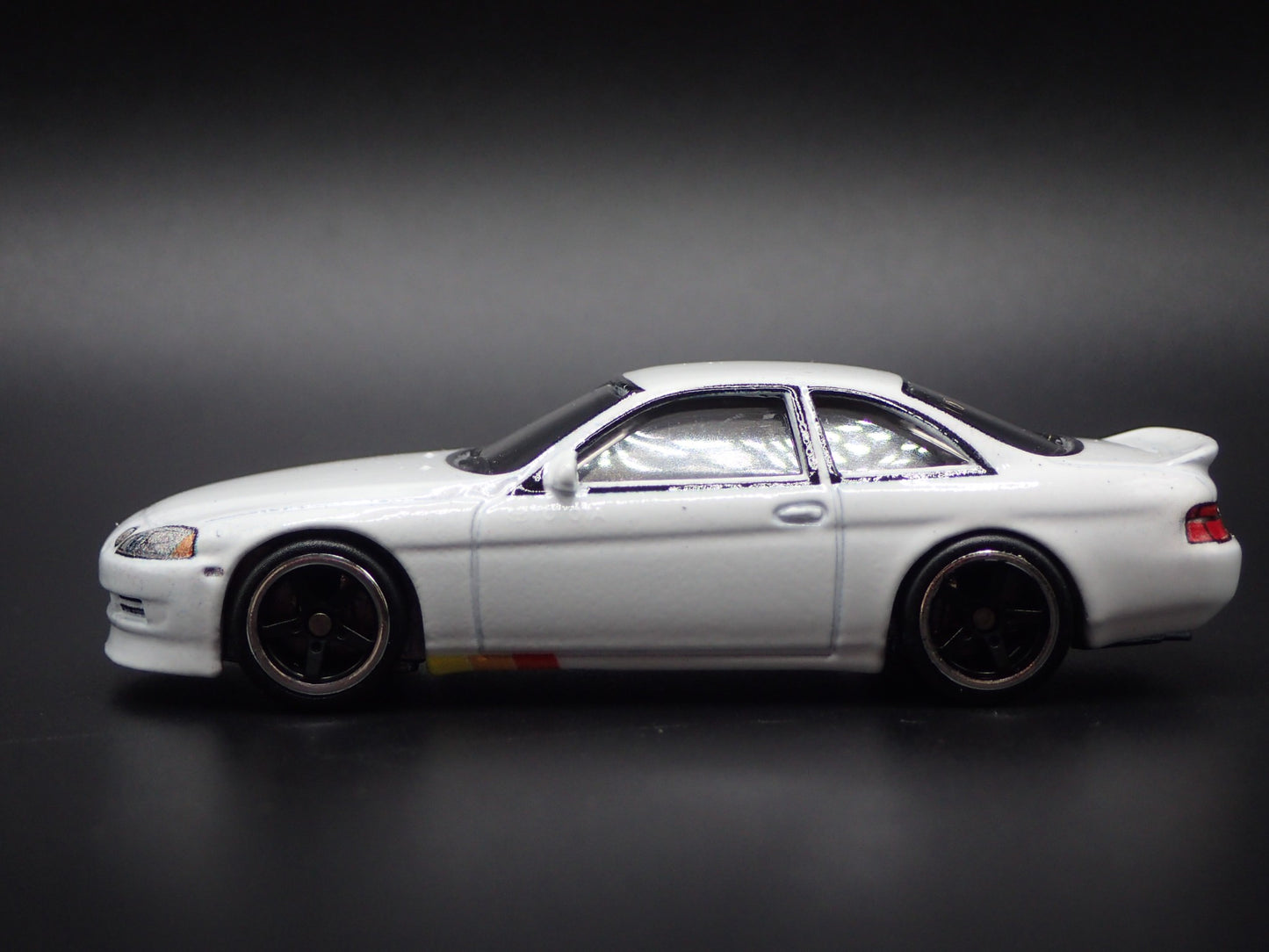 1991-2000 TOYOTA SOARER LEXUS SC Z30 WHITE 1/64 SCALE DIORAMA DIECAST MODEL CAR