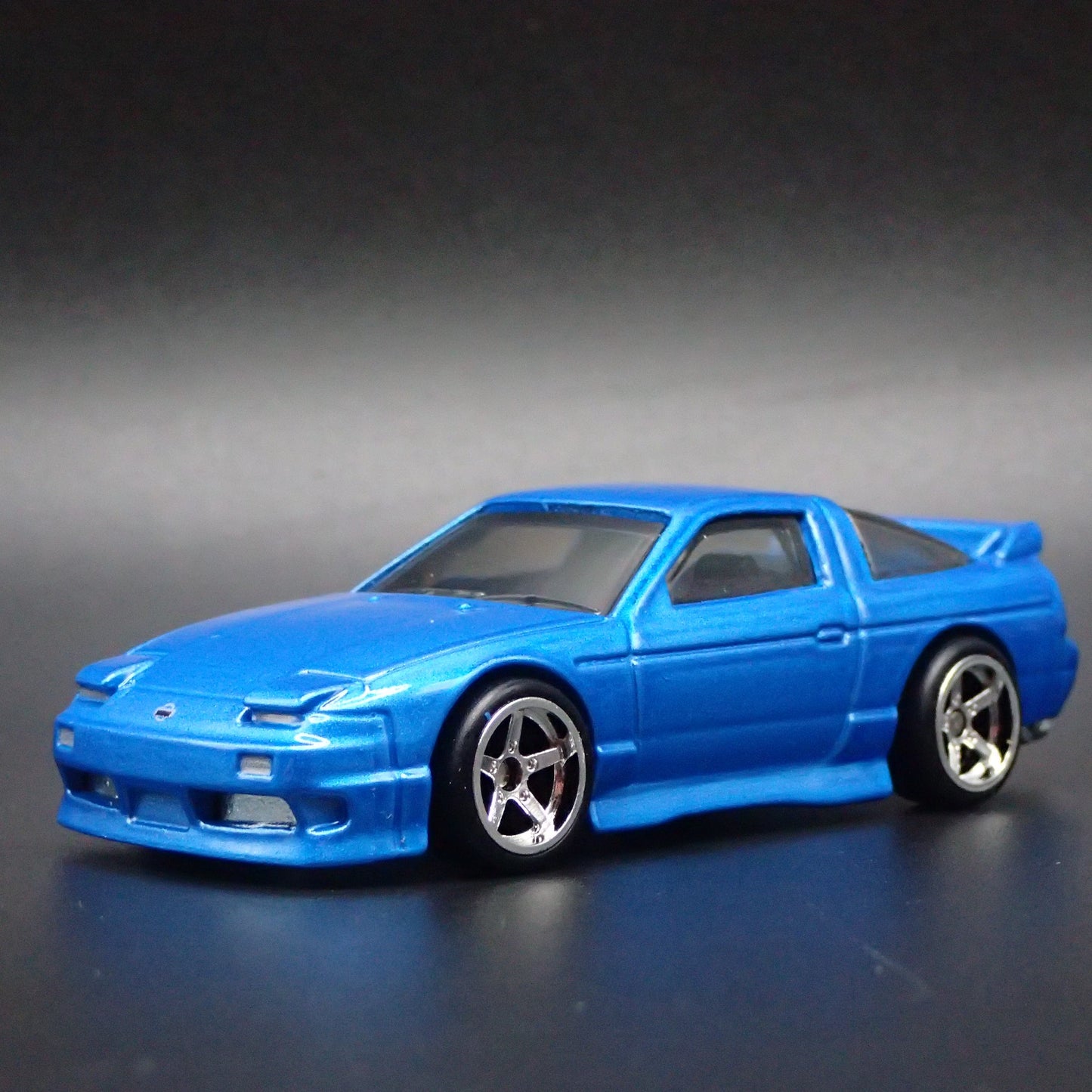 1989-1998 NISSAN 180SX TYPE X 1:64 SCALE COLLECTIBLE DIORAMA DIECAST MODEL CAR