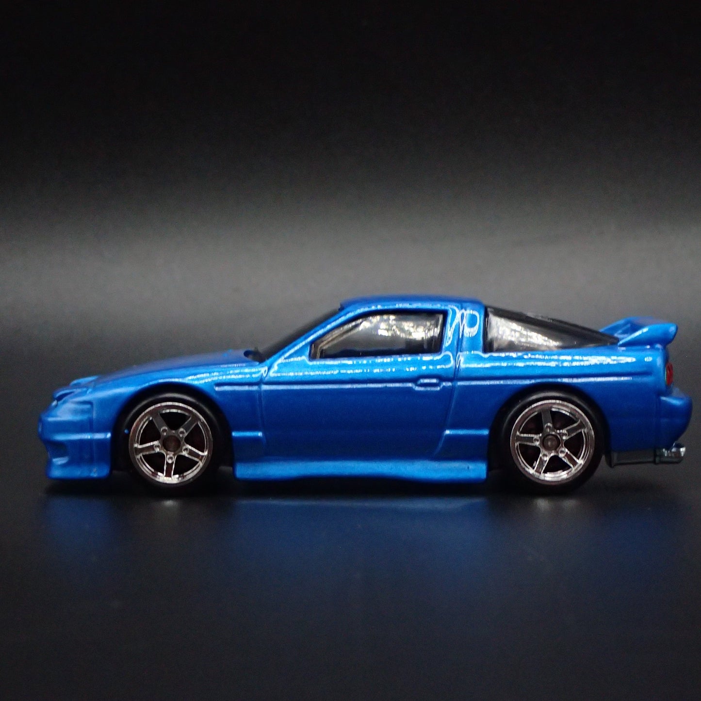1989-1998 NISSAN 180SX TYPE X 1:64 SCALE COLLECTIBLE DIORAMA DIECAST MODEL CAR