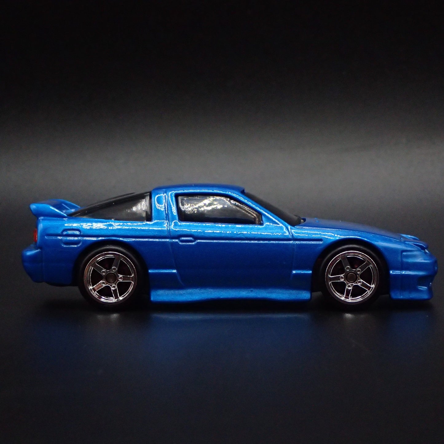 1989-1998 NISSAN 180SX TYPE X 1:64 SCALE COLLECTIBLE DIORAMA DIECAST MODEL CAR