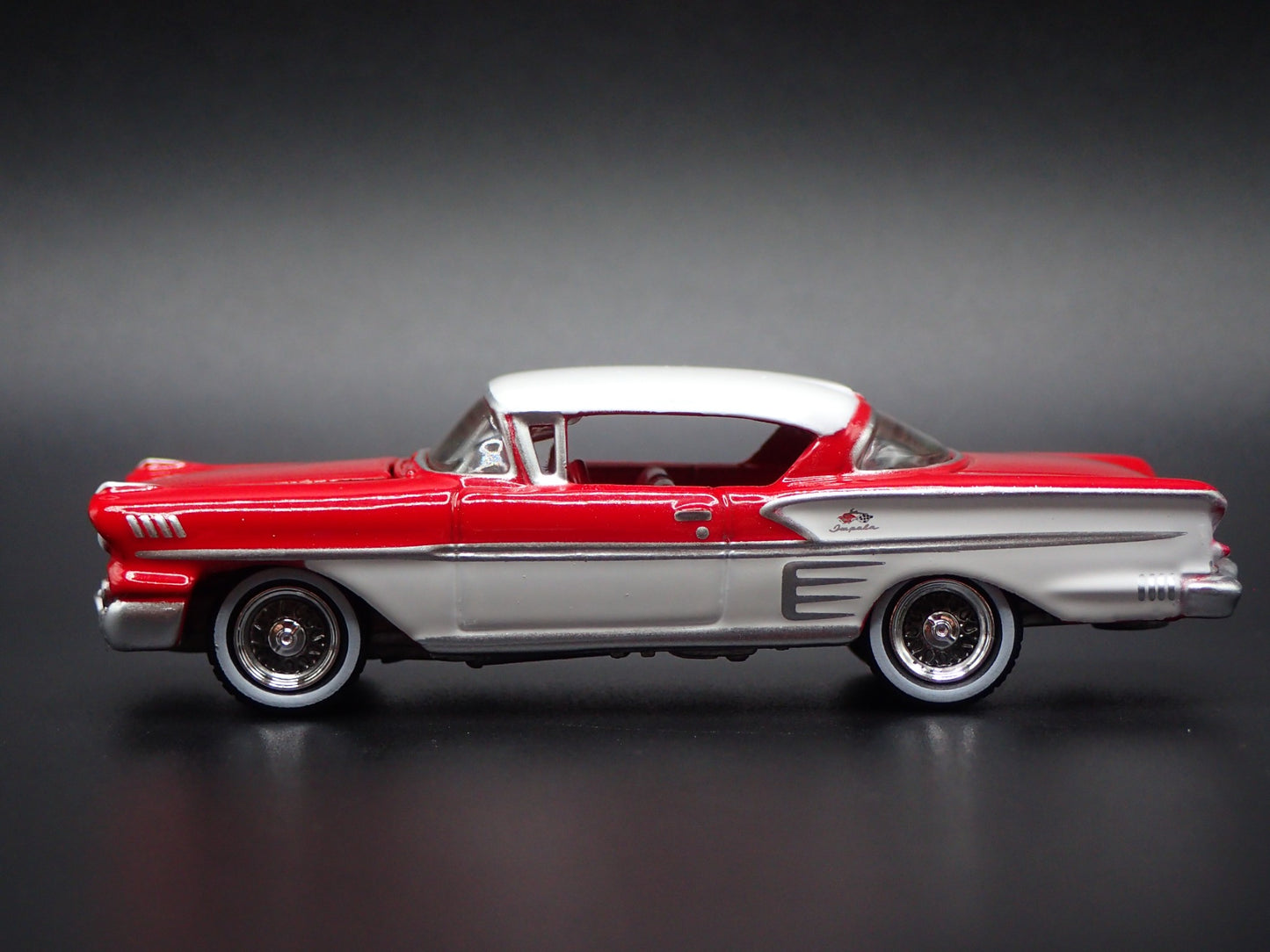 1958 58 CHEVY CHEVROLET IMPALA 1:64 SCALE COLLECTIBLE DIORAMA DIECAST MODEL CAR