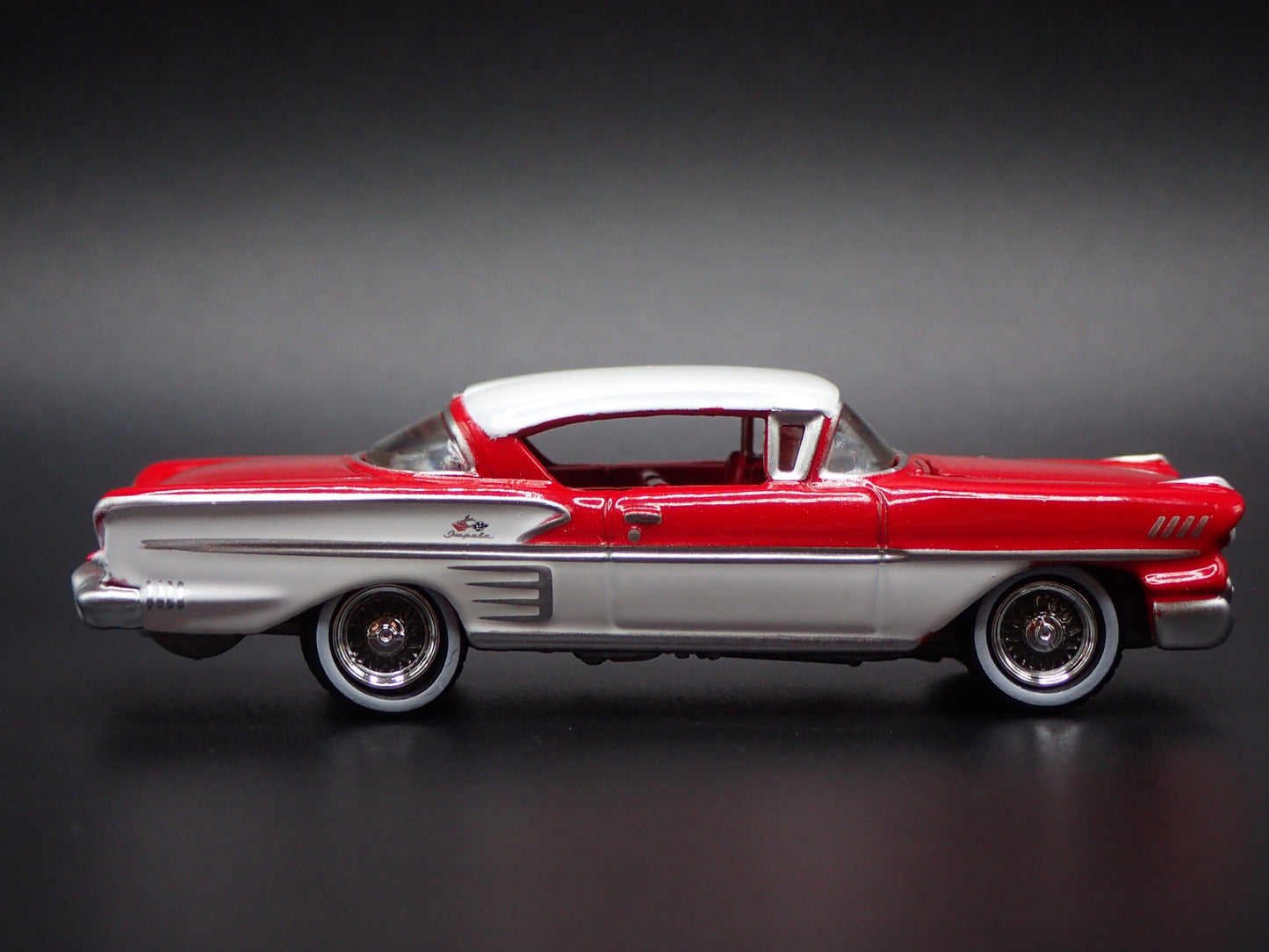 1958 58 CHEVY CHEVROLET IMPALA 1:64 SCALE COLLECTIBLE DIORAMA DIECAST MODEL CAR