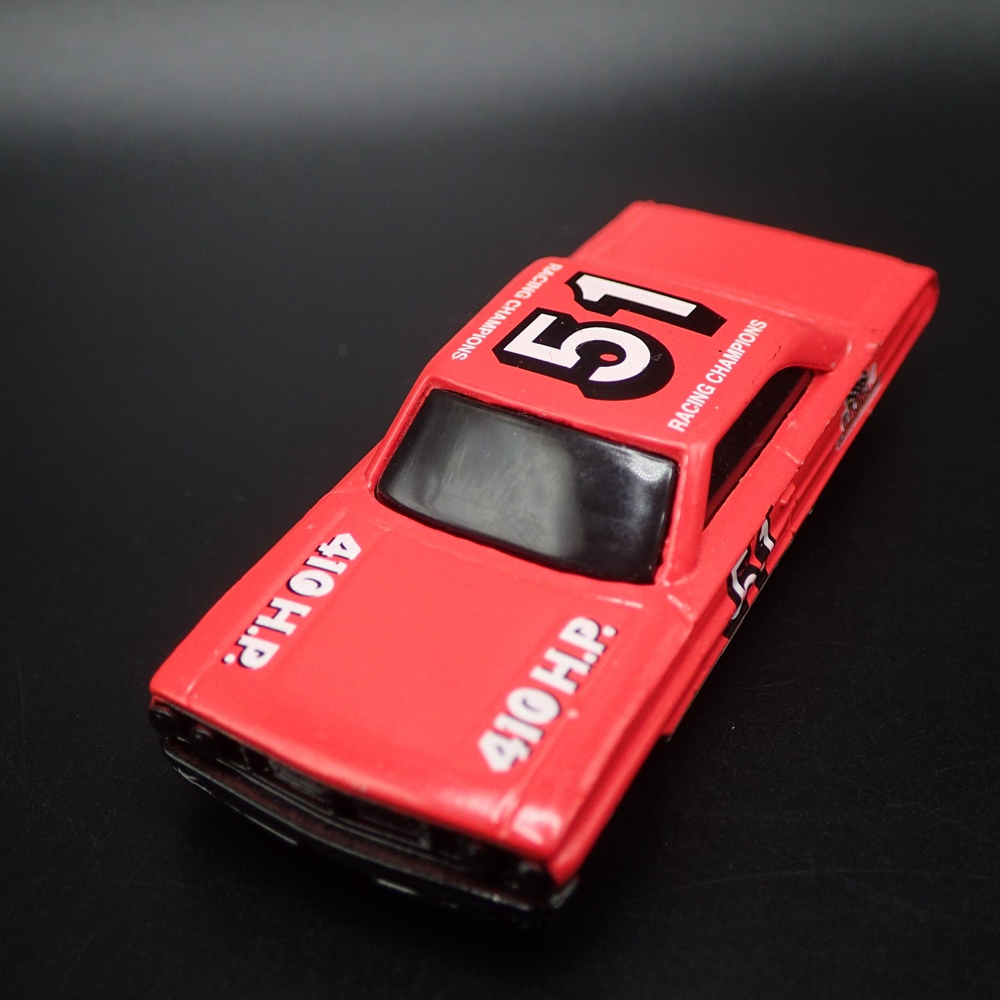 1964 64 FORD GALAXIE 500 410 hp 1:64 SCALE COLLECTIBLE DIORAMA DIECAST MODEL CAR