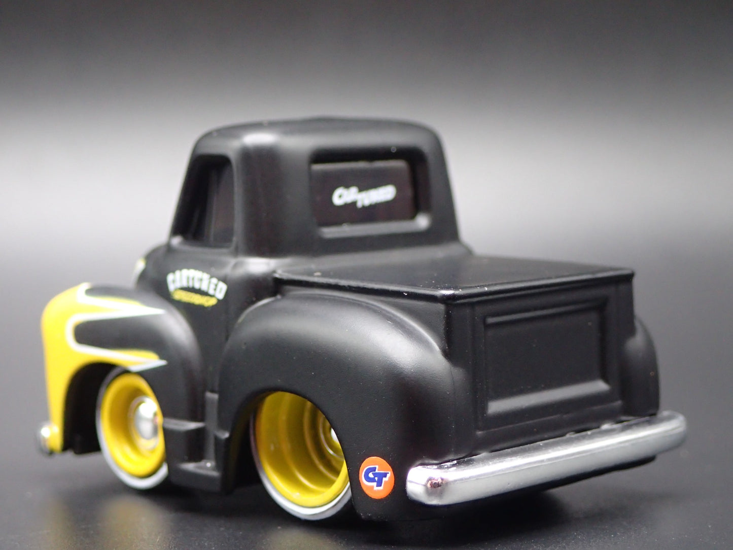 1953 53 CHEVY CHEVROLET PICKUP TRUCK TUNED 1:64 SCALE DIORAMA DIECAST MODEL CAR