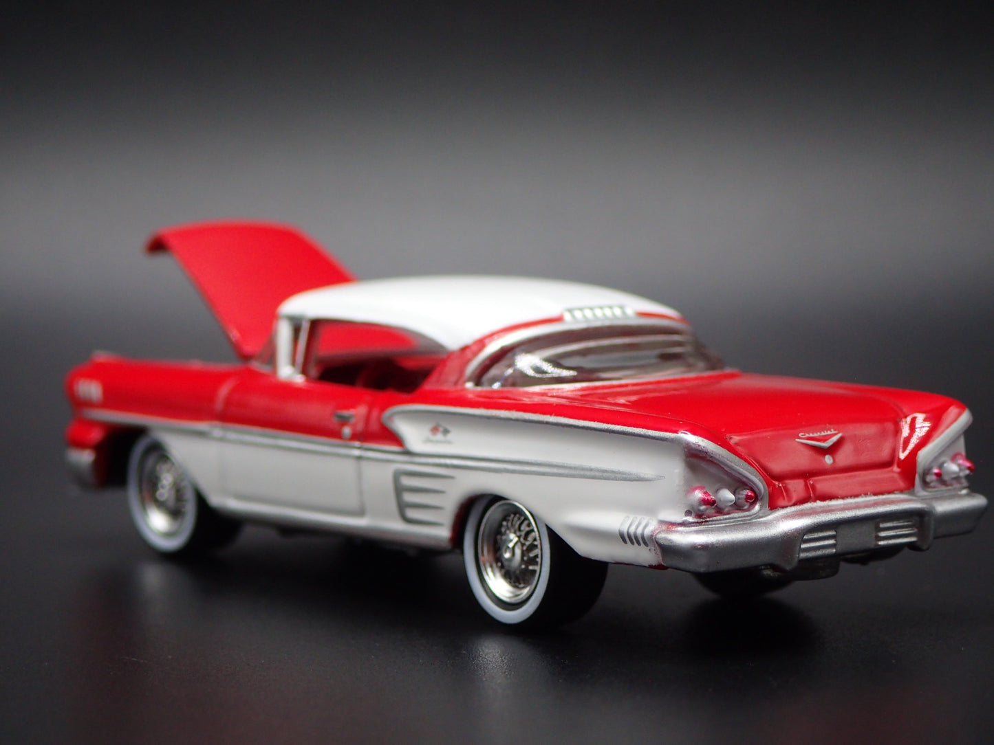 1958 58 CHEVY CHEVROLET IMPALA 1:64 SCALE COLLECTIBLE DIORAMA DIECAST MODEL CAR