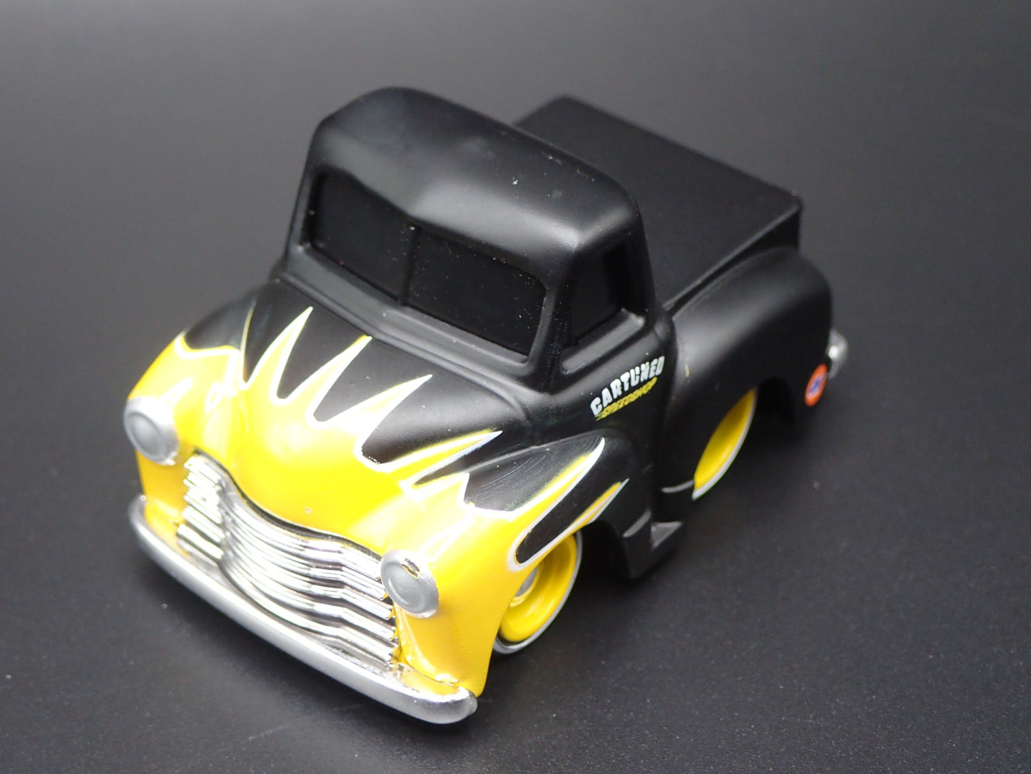 1953 53 CHEVY CHEVROLET PICKUP TRUCK TUNED 1:64 SCALE DIORAMA DIECAST MODEL CAR