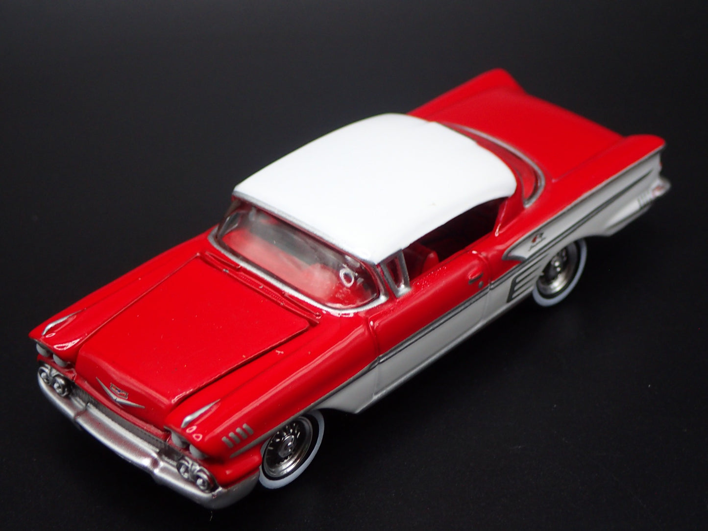 1958 58 CHEVY CHEVROLET IMPALA 1:64 SCALE COLLECTIBLE DIORAMA DIECAST MODEL CAR