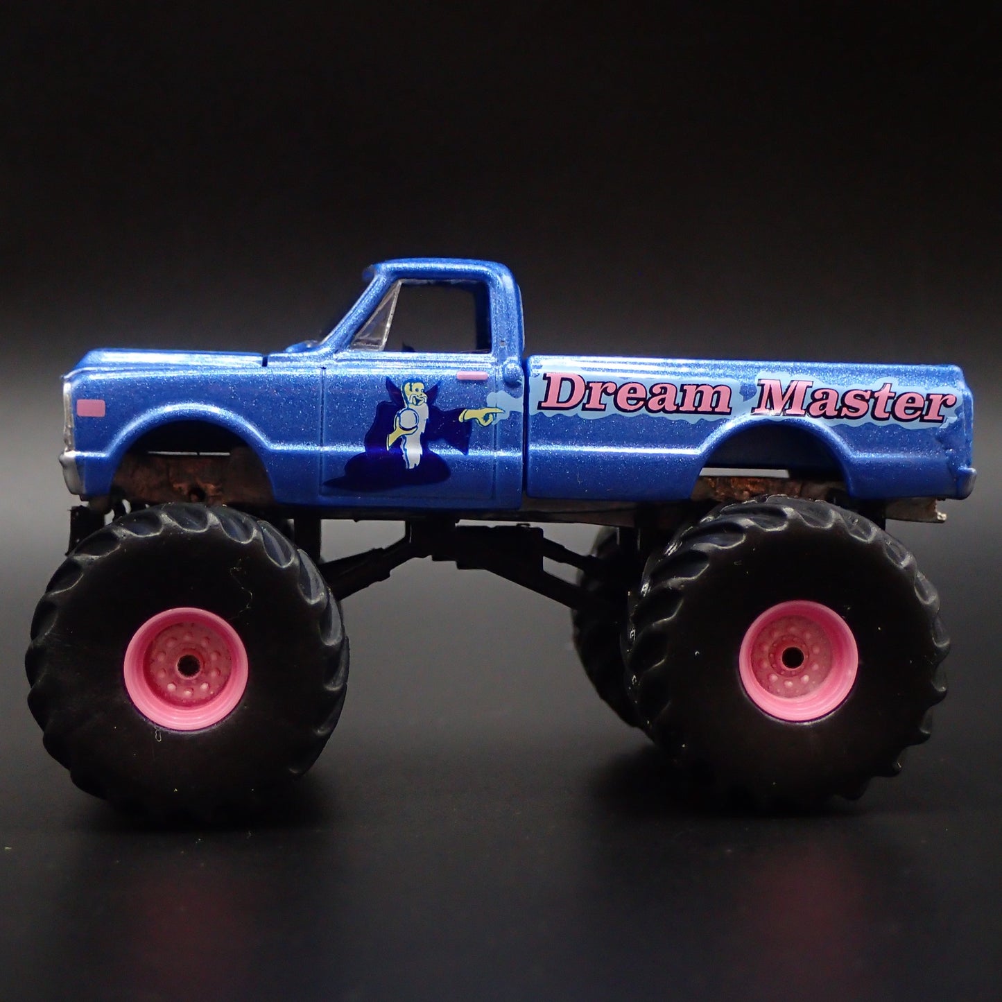 1969 69 CHEVROLET C10 MONSTER TRUCK DREAM MASTER  1:64 SCALE DIECAST MODEL CAR