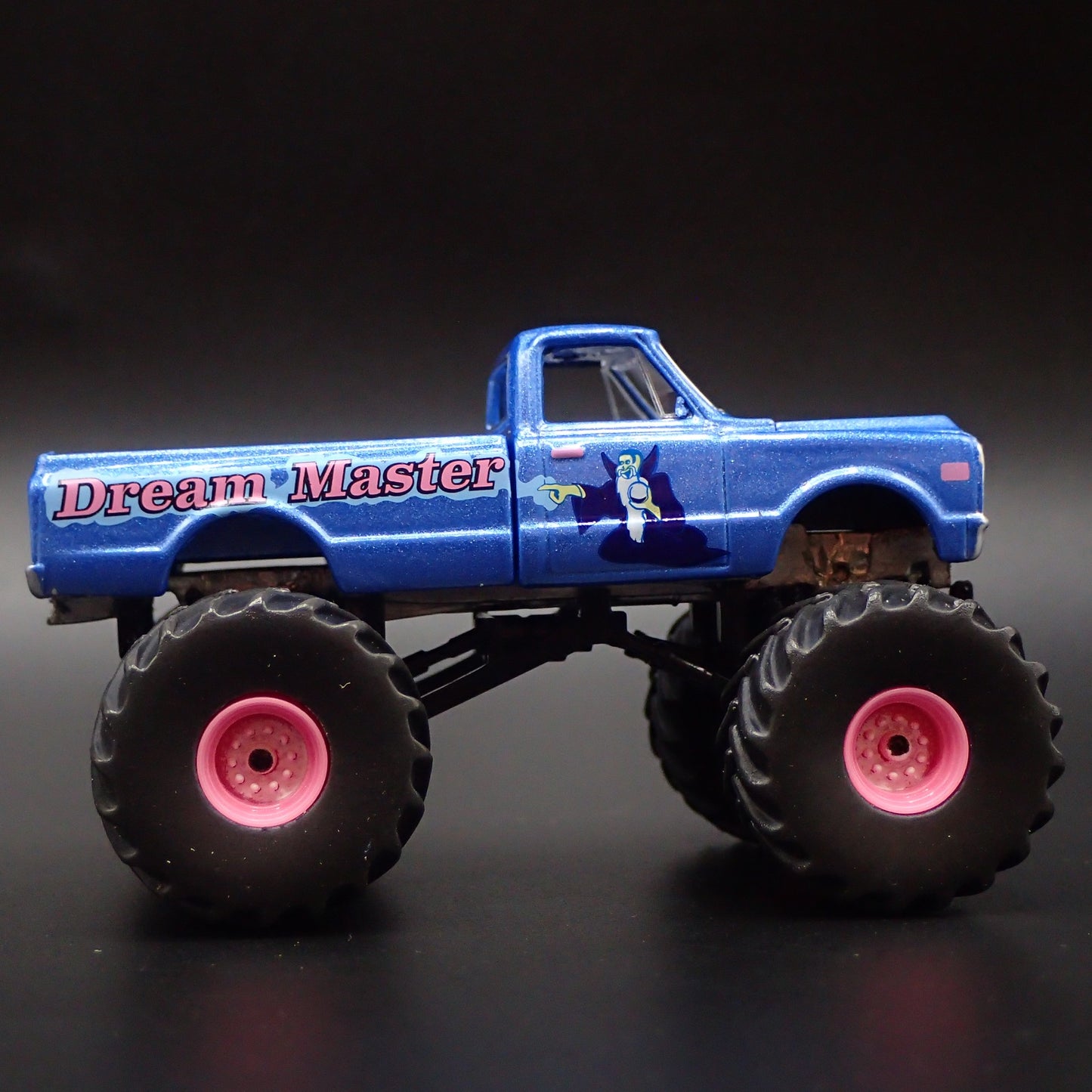 1969 69 CHEVROLET C10 MONSTER TRUCK DREAM MASTER  1:64 SCALE DIECAST MODEL CAR