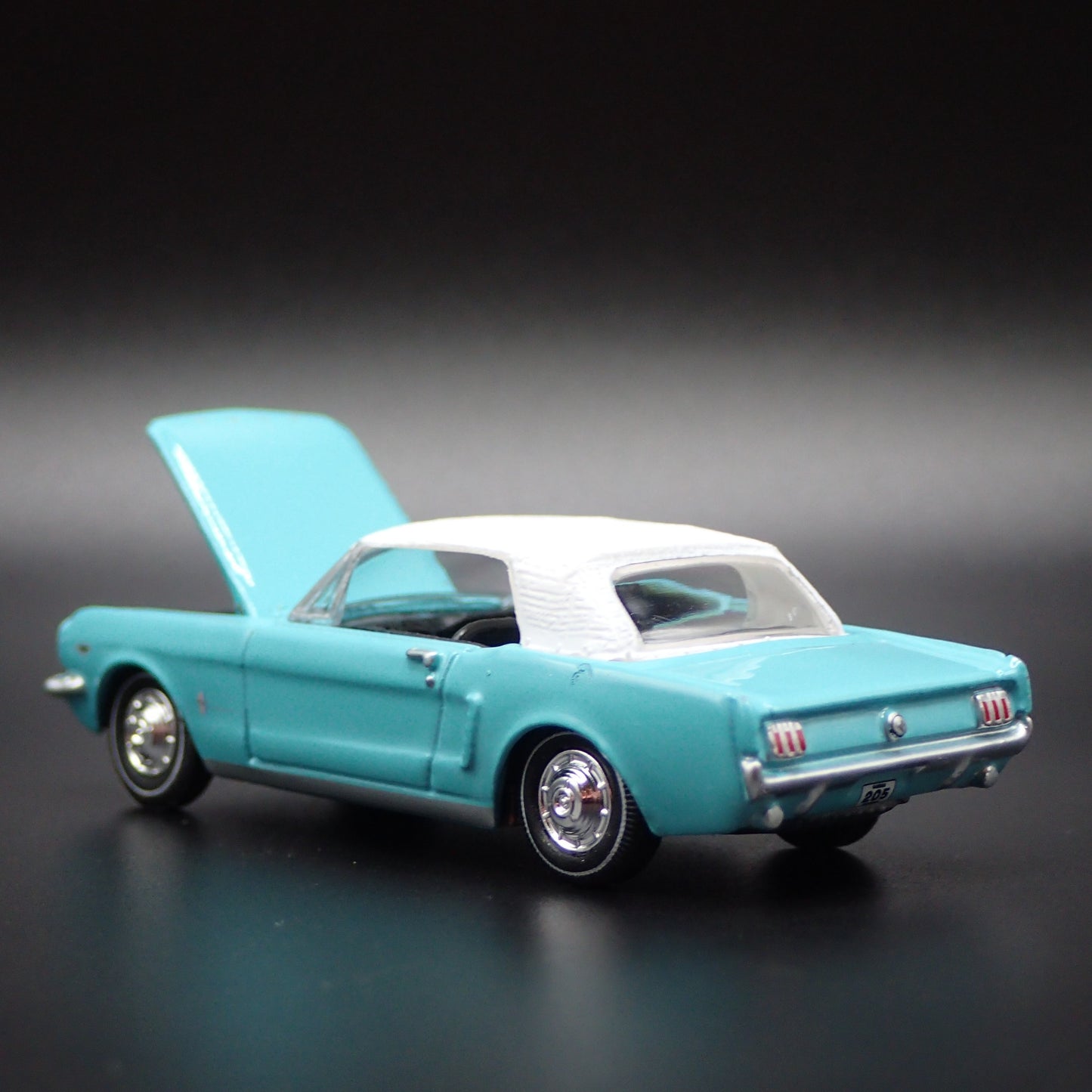 1965 65 FORD MUSTANG COUPE RARE 1:64 SCALE COLLECTIBLE DIORAMA DIECAST MODEL CAR