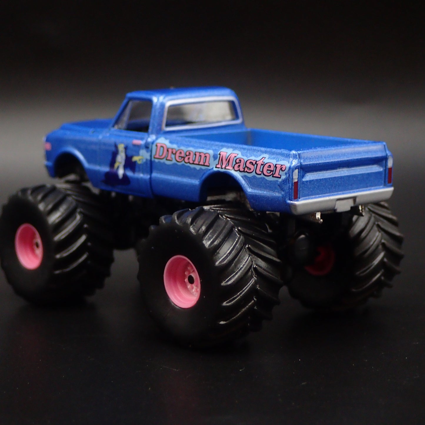 1969 69 CHEVROLET C10 MONSTER TRUCK DREAM MASTER  1:64 SCALE DIECAST MODEL CAR