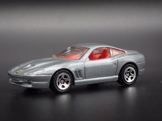 1996-2001 FERRARI 550 MARANELLO 1:64 SCALE COLLECTIBLE DIORAMA DIECAST MODEL CAR
