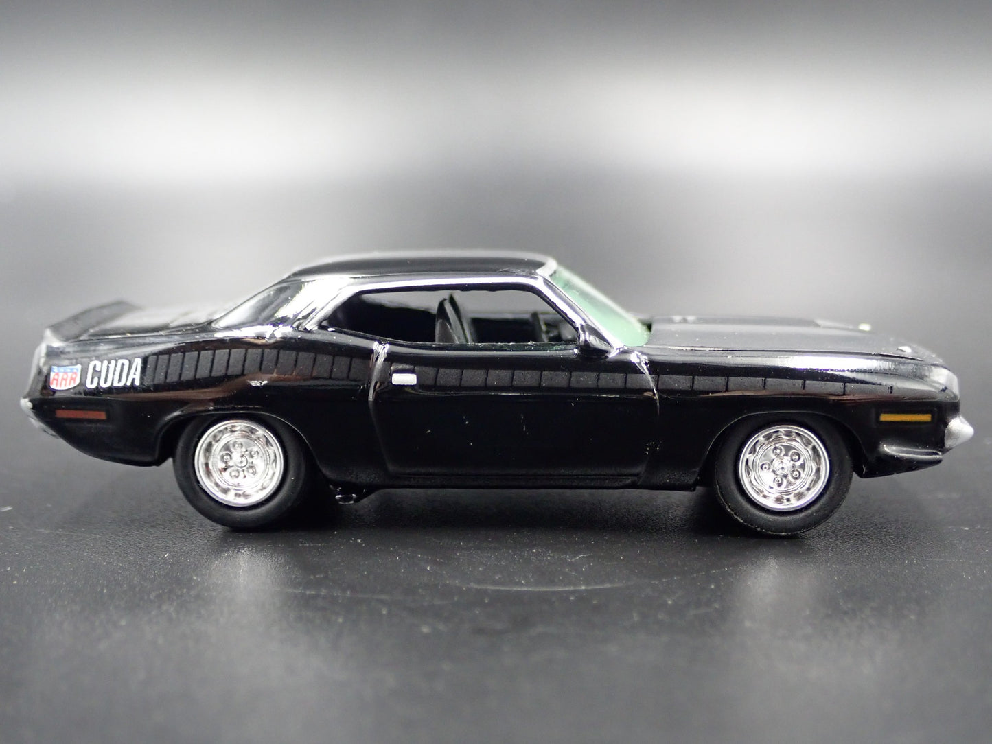 1970 70 PLYMOUTH AAR CUDA BLACK 1:64 SCALE COLLECTIBLE DIECAST MODEL CAR