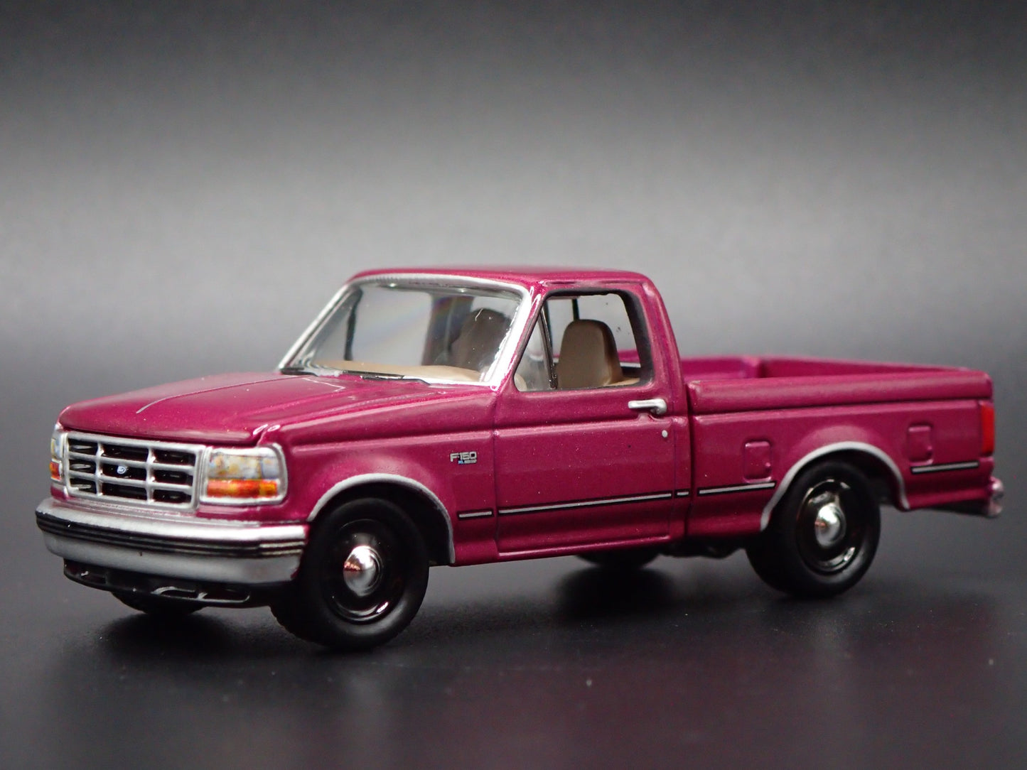1993 93 FORD F150 PICKUP TRUCK PURPLE 1:64 SCALE COLLECTIBLE DIECAST MODEL CAR