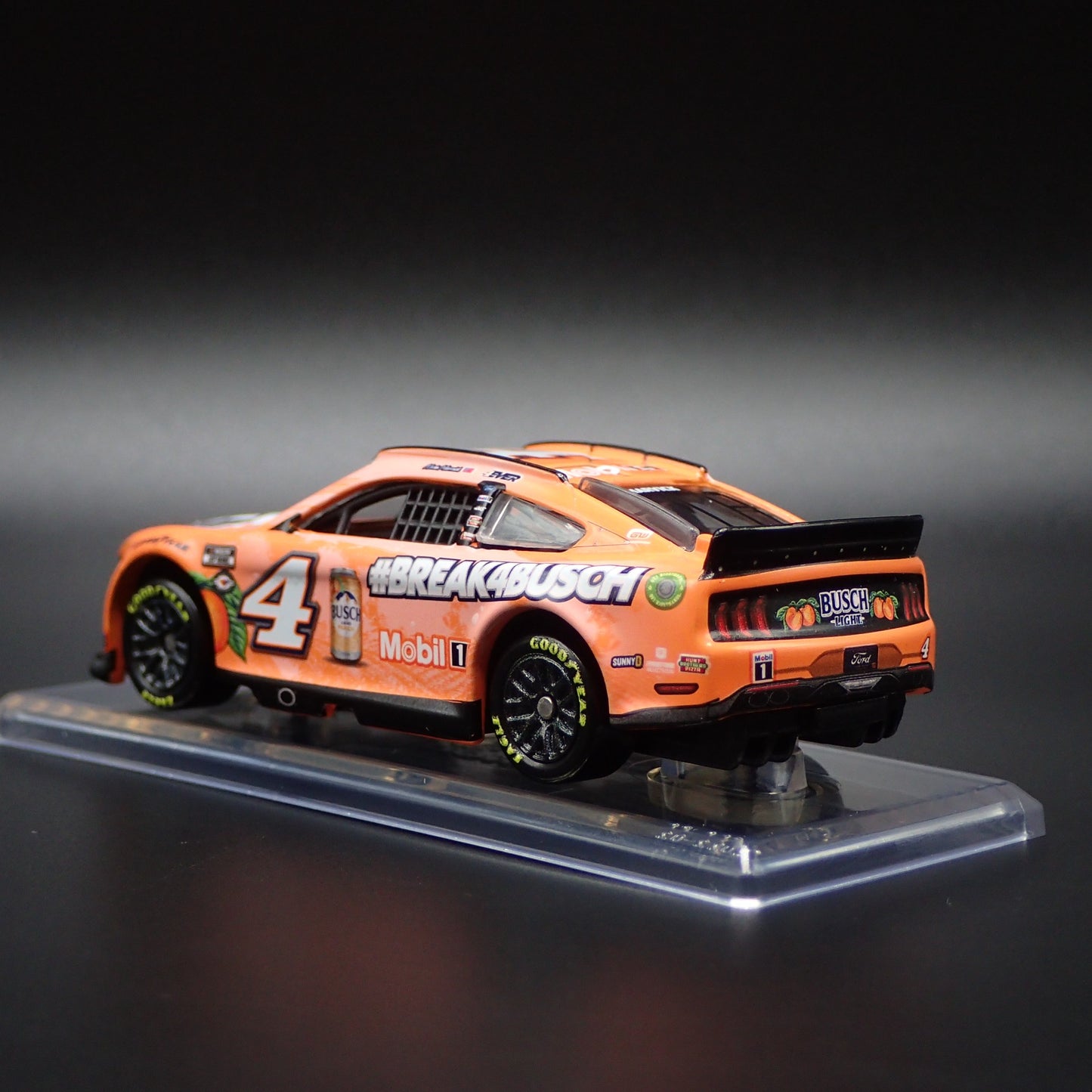 2023 FORD MUSTANG #4 KEVIN HARVICK BUSCH LIGHT PEACH NASCAR 1:64 SCALE MODEL CAR