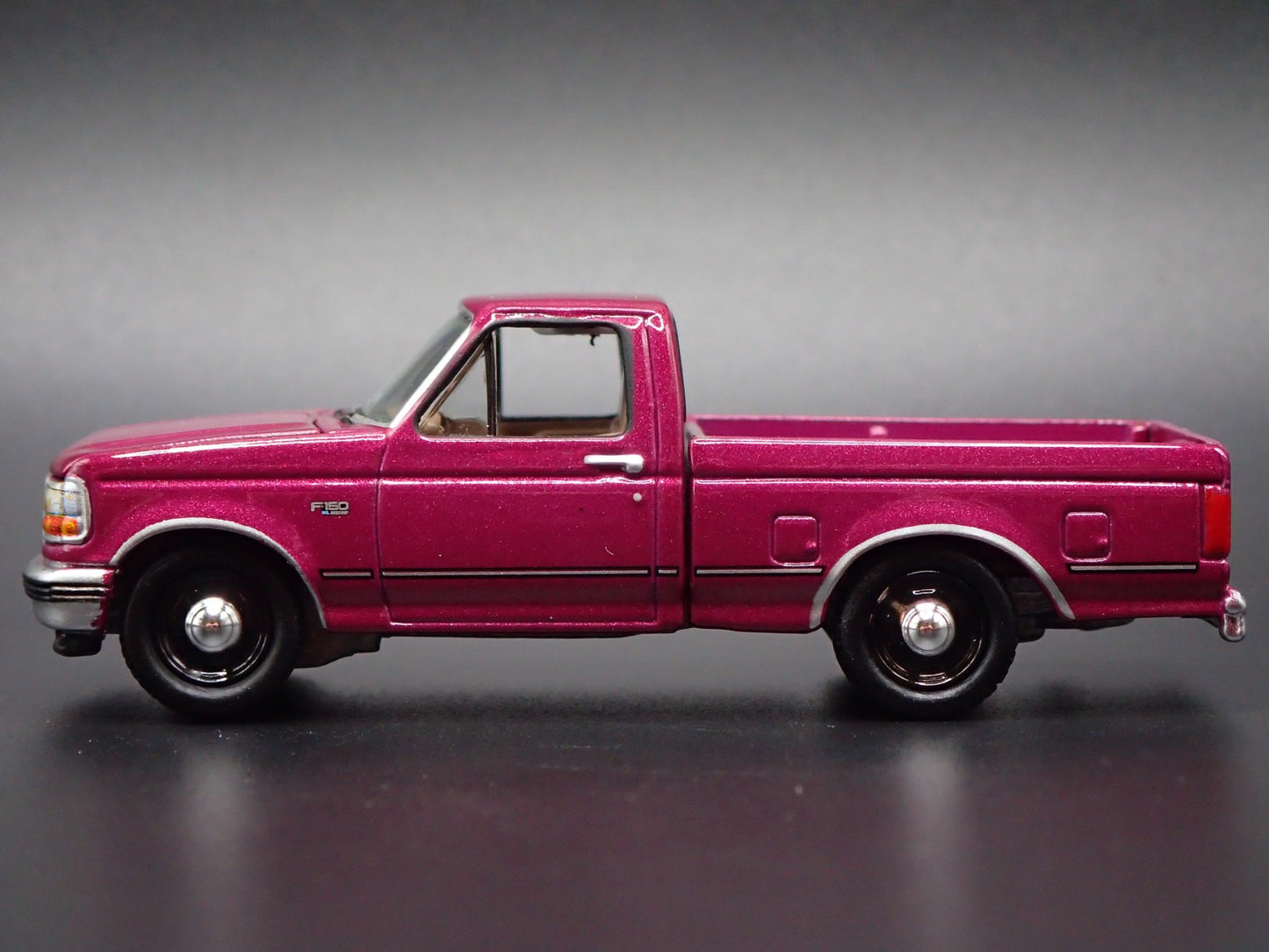 1993 93 FORD F150 PICKUP TRUCK PURPLE 1:64 SCALE COLLECTIBLE DIECAST MODEL CAR