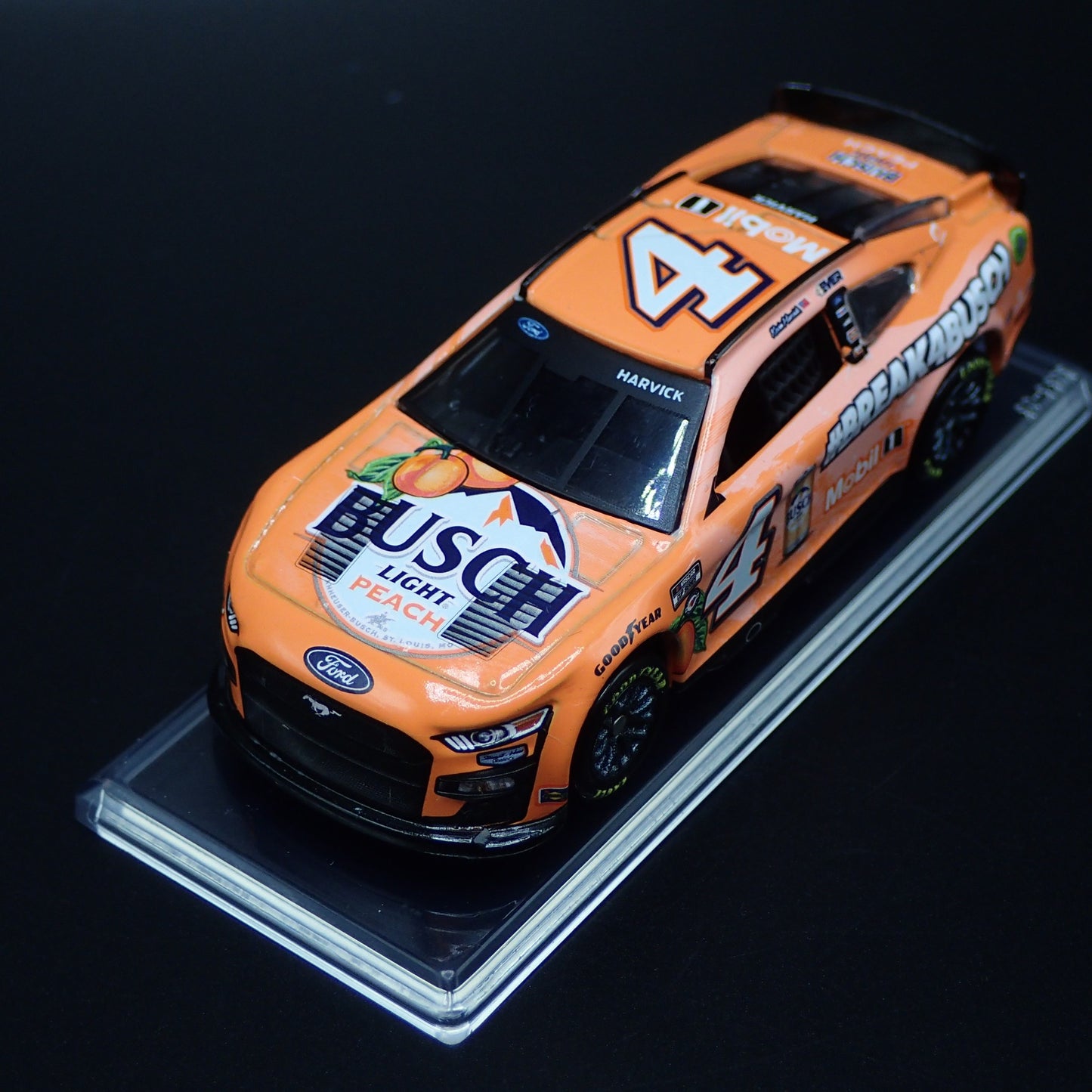 2023 FORD MUSTANG #4 KEVIN HARVICK BUSCH LIGHT PEACH NASCAR 1:64 SCALE MODEL CAR