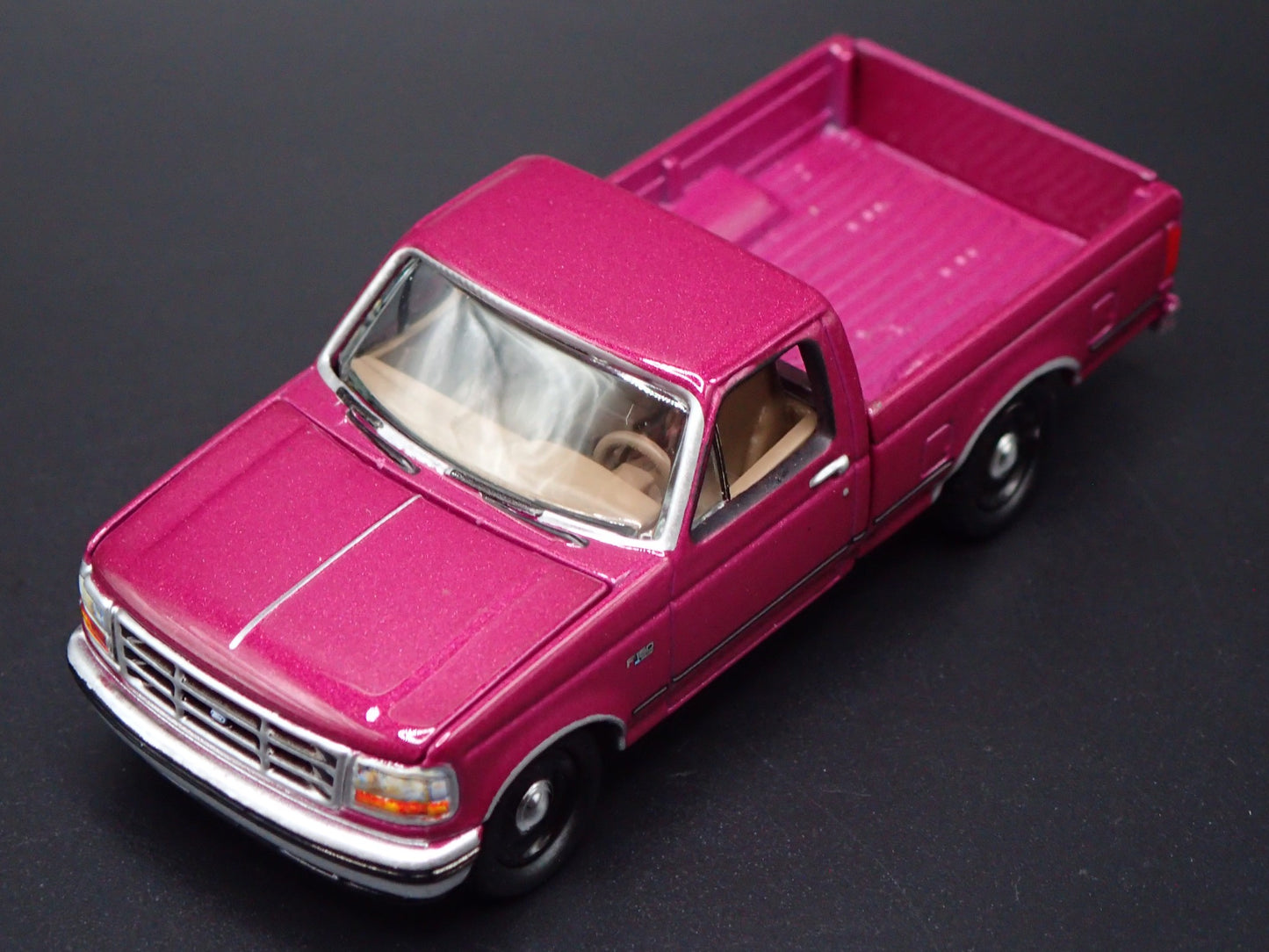 1993 93 FORD F150 PICKUP TRUCK PURPLE 1:64 SCALE COLLECTIBLE DIECAST MODEL CAR