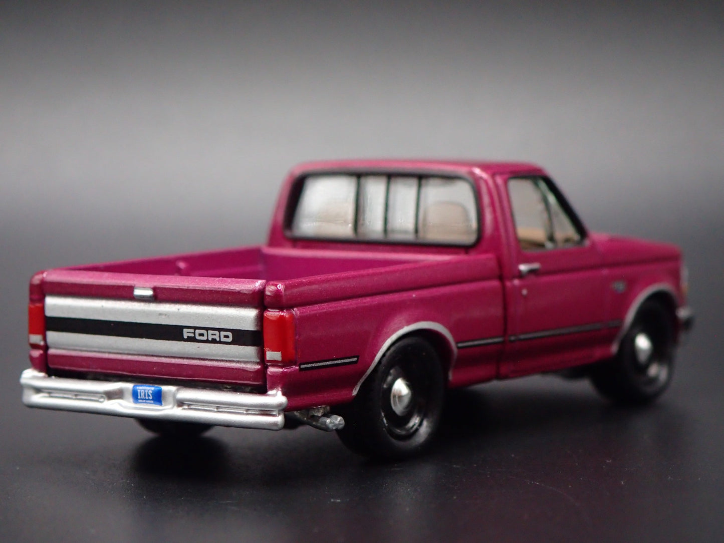 1993 93 FORD F150 PICKUP TRUCK PURPLE 1:64 SCALE COLLECTIBLE DIECAST MODEL CAR