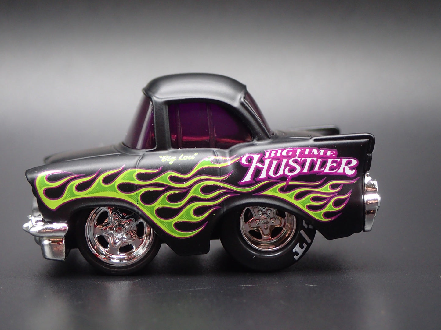 1957 57 CHEVY CHEVROLET BEL AIR TUNED BLACK 1:64 SCALE DIORAMA DIECAST MODEL CAR