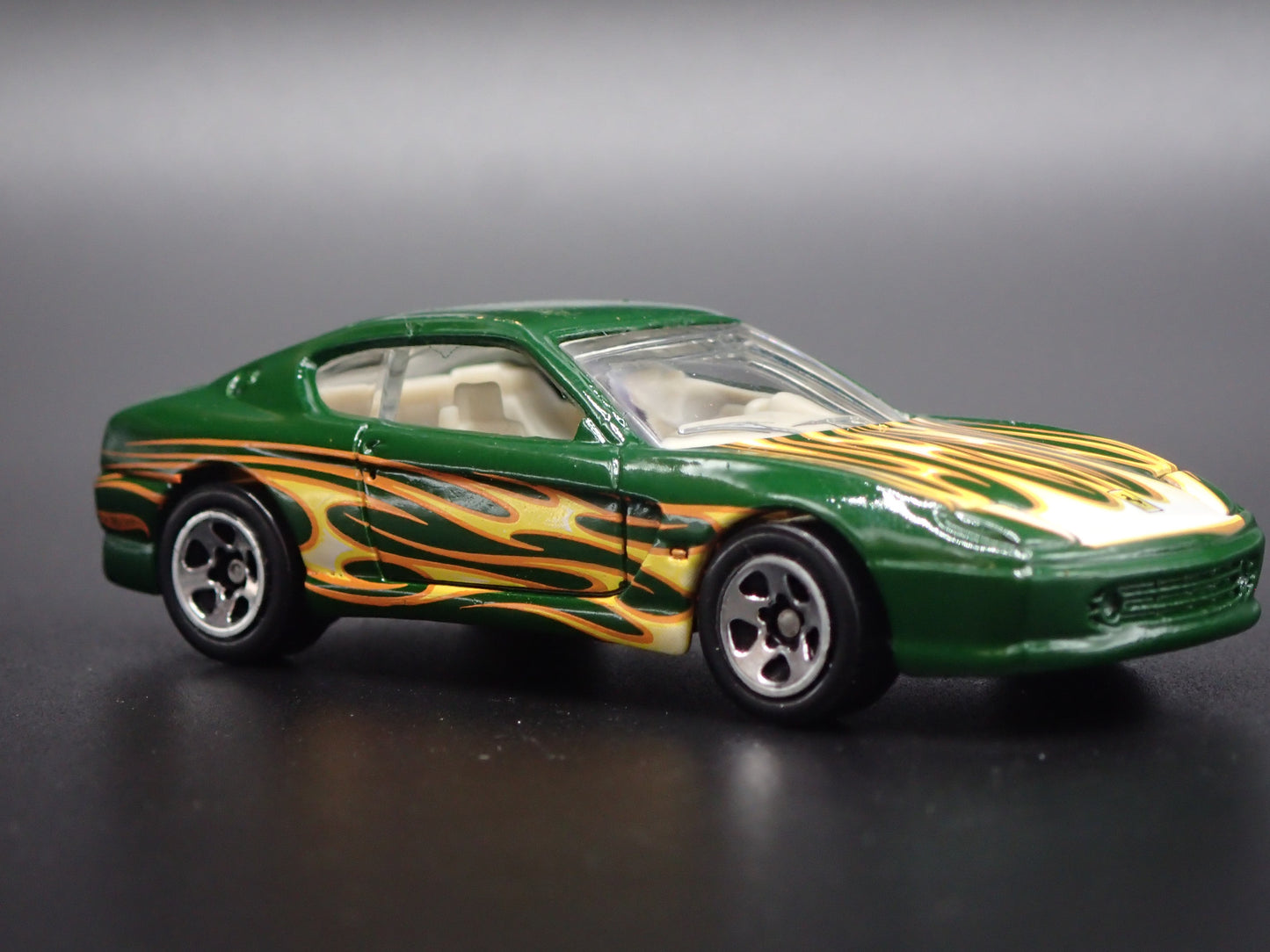 1998-2003 FERRARI 456M GREEN 1:64 SCALE COLLECTIBLE DIORAMA DIECAST MODEL CAR