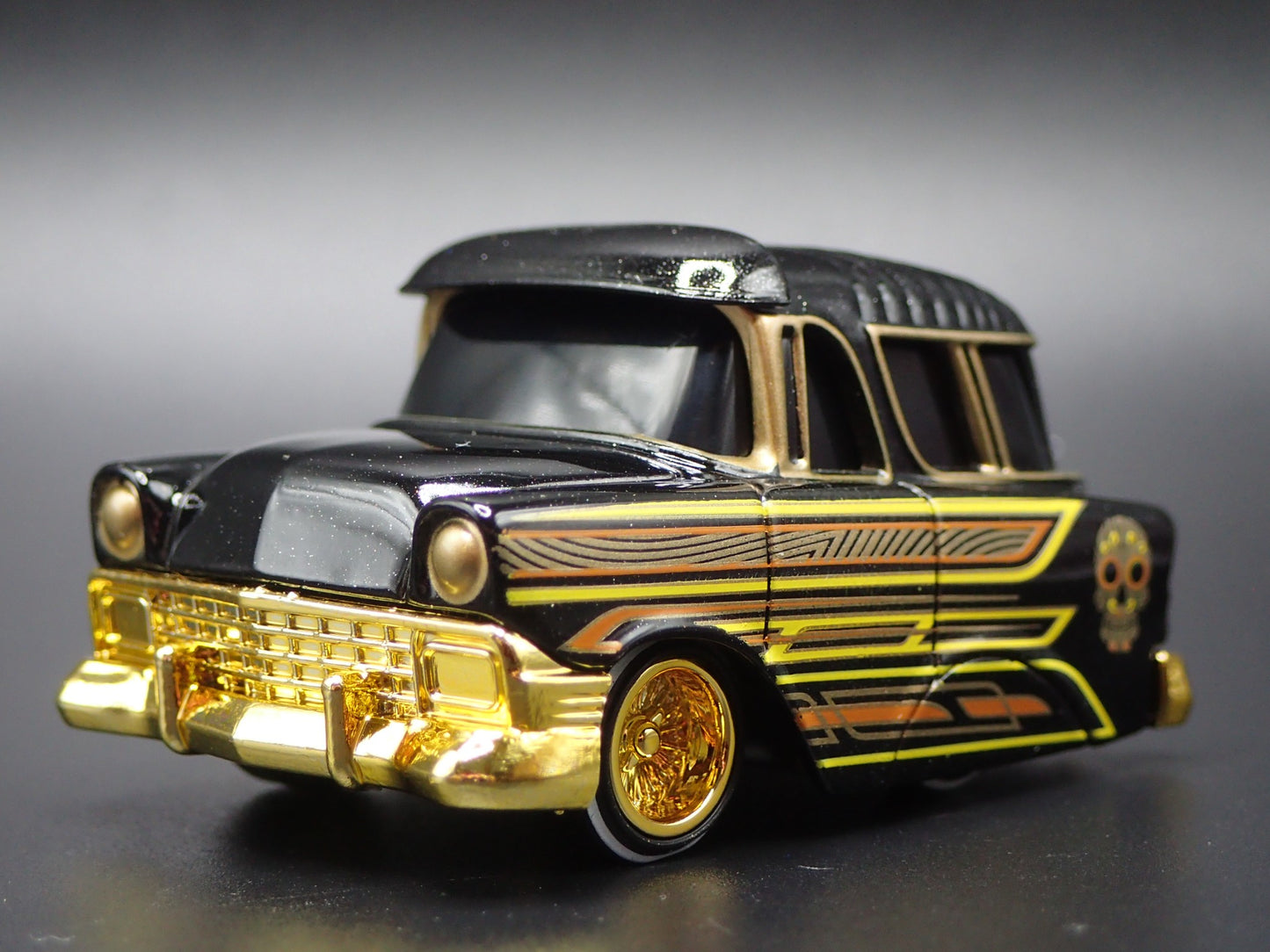 1956 56 CHEVY CHEVROLET NOMAD WAGON TUNED 1:64 SCALE DIORAMA DIECAST MODEL CAR