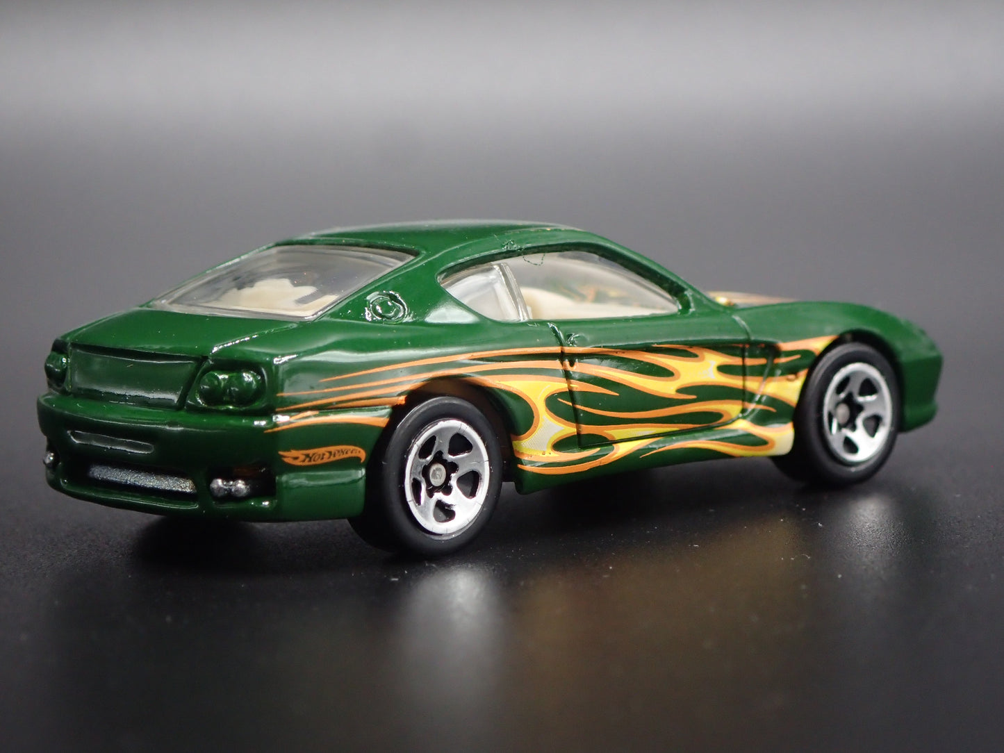 1998-2003 FERRARI 456M GREEN 1:64 SCALE COLLECTIBLE DIORAMA DIECAST MODEL CAR