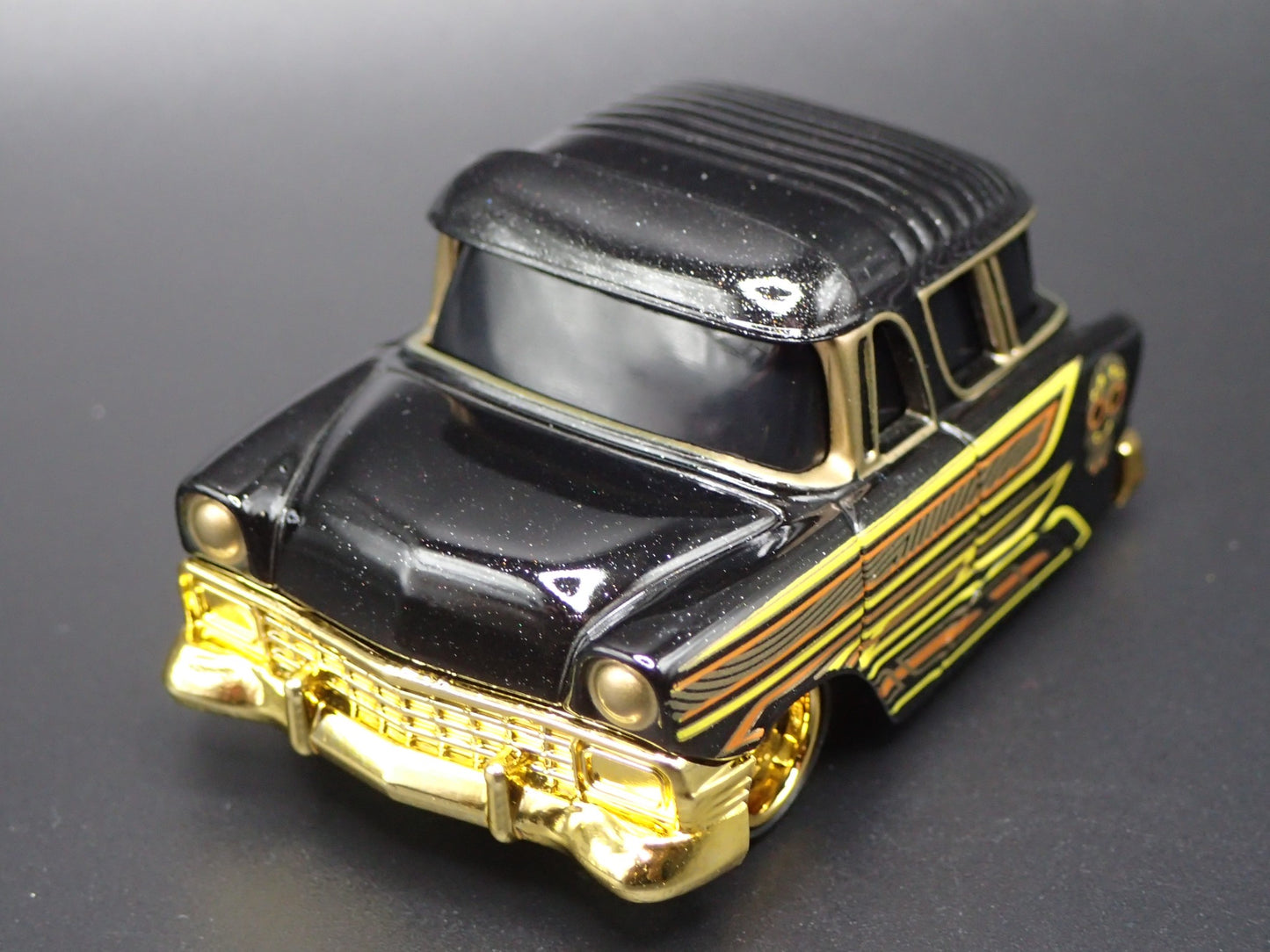 1956 56 CHEVY CHEVROLET NOMAD WAGON TUNED 1:64 SCALE DIORAMA DIECAST MODEL CAR