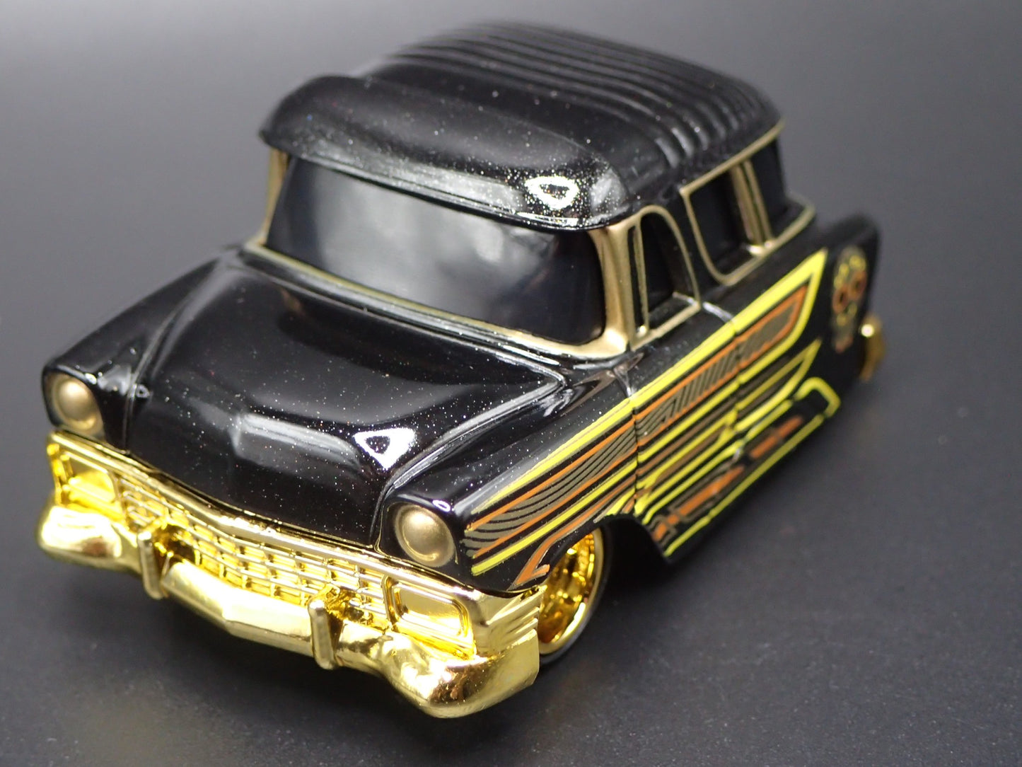 1956 56 CHEVY CHEVROLET NOMAD WAGON TUNED 1:64 SCALE DIORAMA DIECAST MODEL CAR