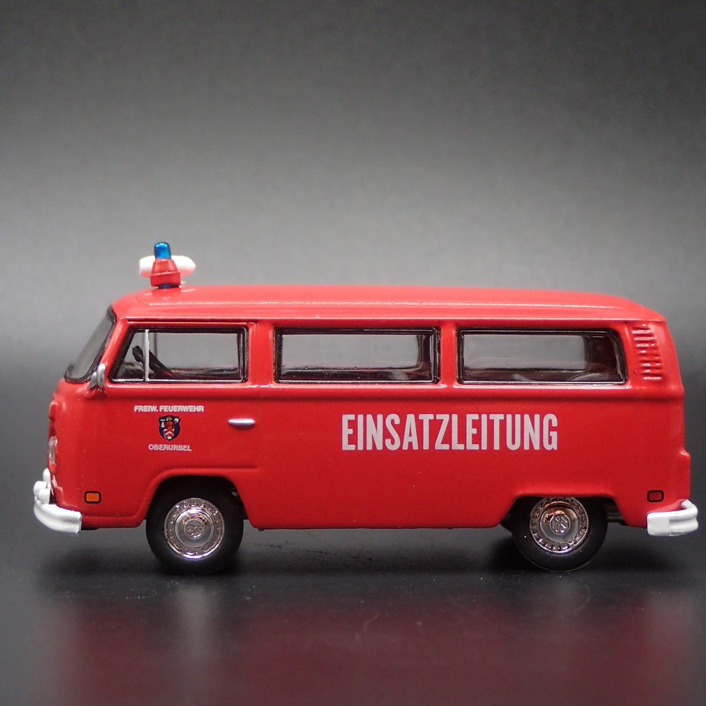 1967-1979 VOLKSWAGEN TYPE 2 T2 BUS EINSATZLEITUNG 1/64 SCALE DIECAST MODEL CAR