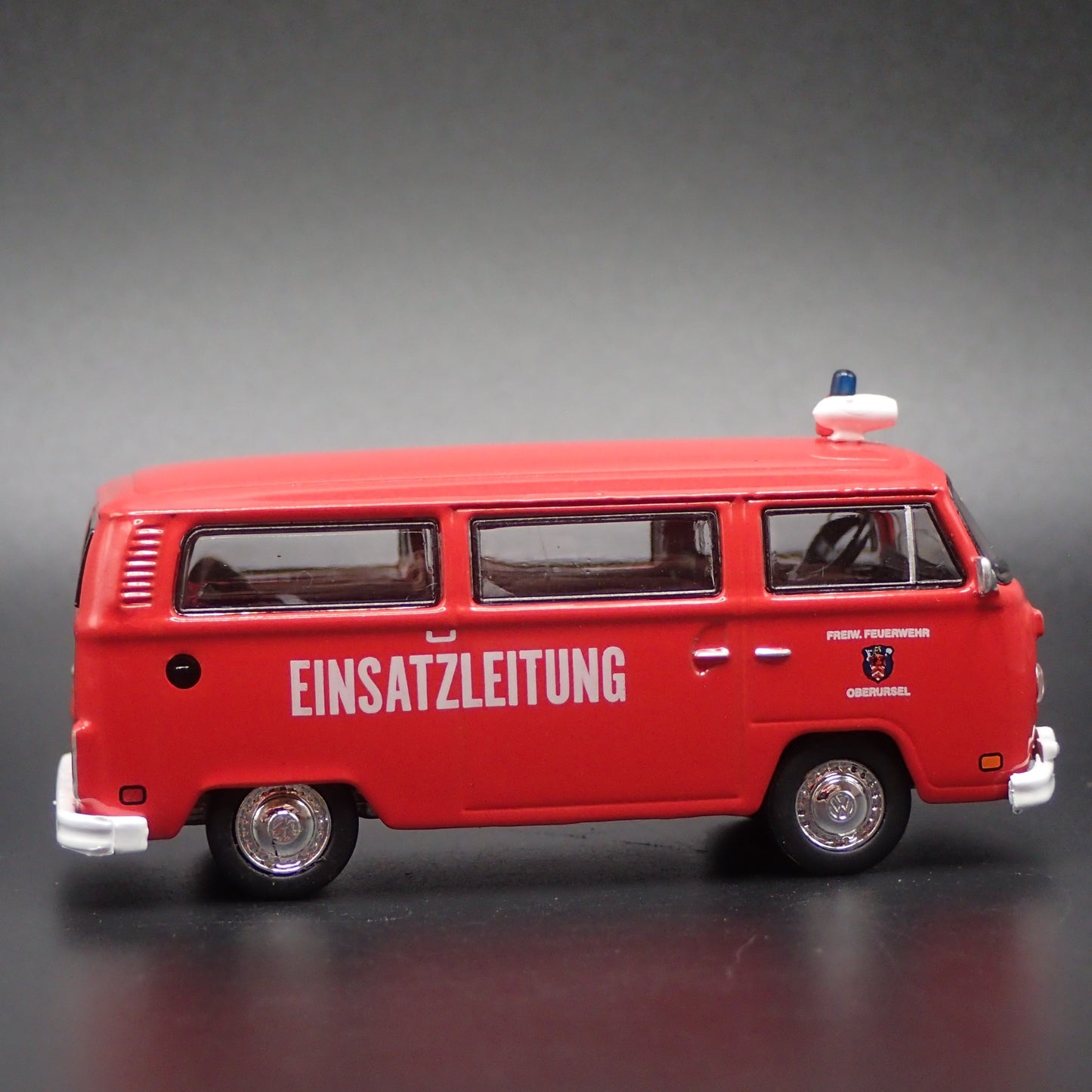 1967-1979 VOLKSWAGEN TYPE 2 T2 BUS EINSATZLEITUNG 1/64 SCALE DIECAST MODEL CAR