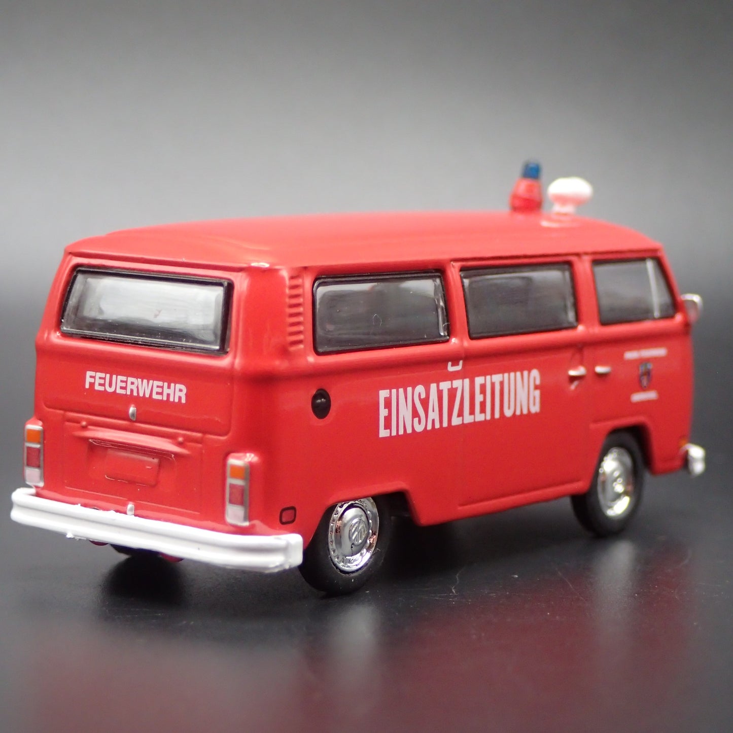 1967-1979 VOLKSWAGEN TYPE 2 T2 BUS EINSATZLEITUNG 1/64 SCALE DIECAST MODEL CAR