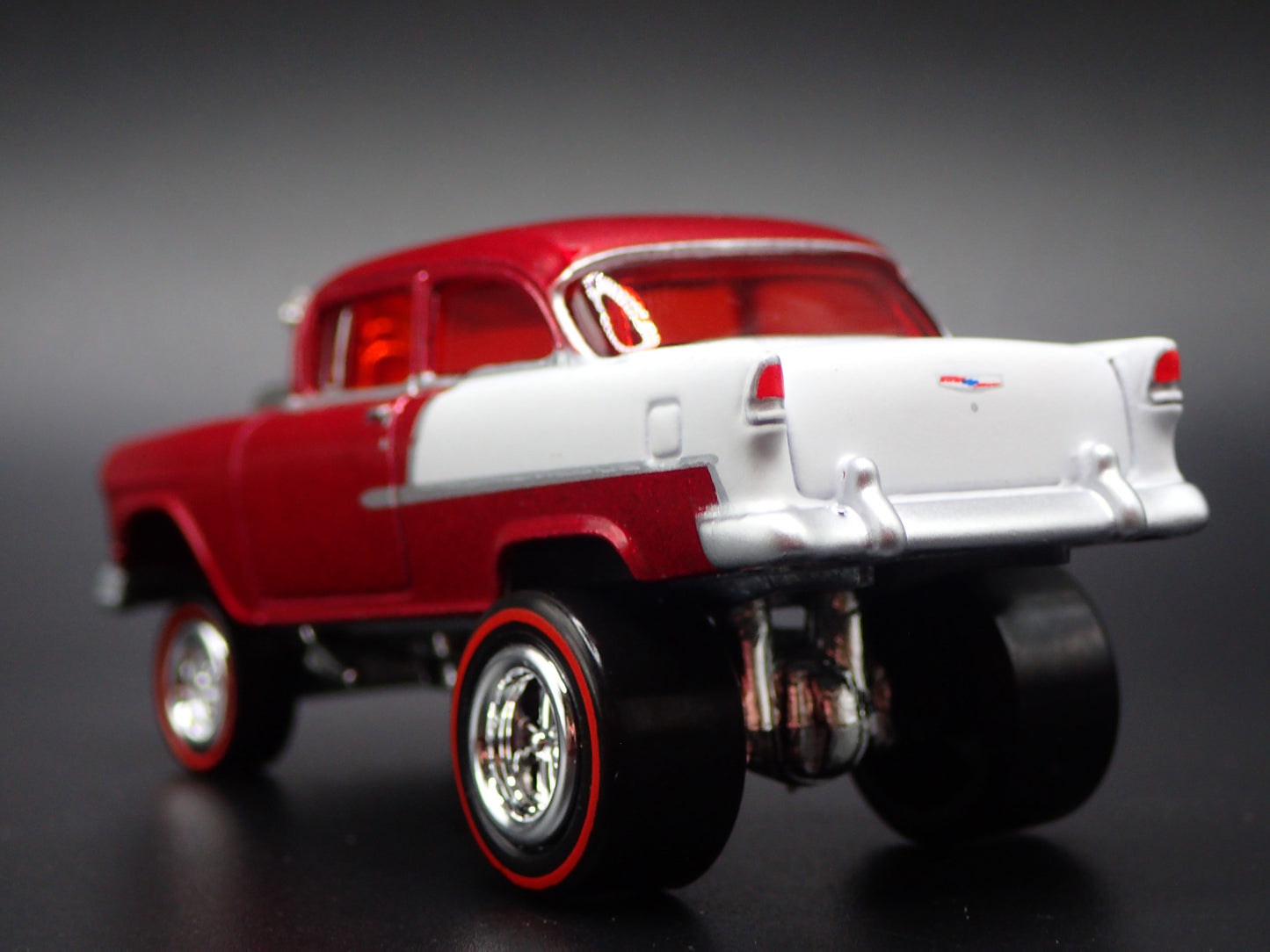 1955 55 CHEVY CHEVROLET BEL AIR SEDAN ZINGER RED 1:64 SCALE DIECAST MODEL CAR