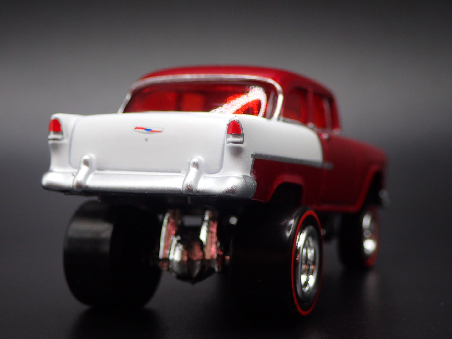 1955 55 CHEVY CHEVROLET BEL AIR SEDAN ZINGER RED 1:64 SCALE DIECAST MODEL CAR