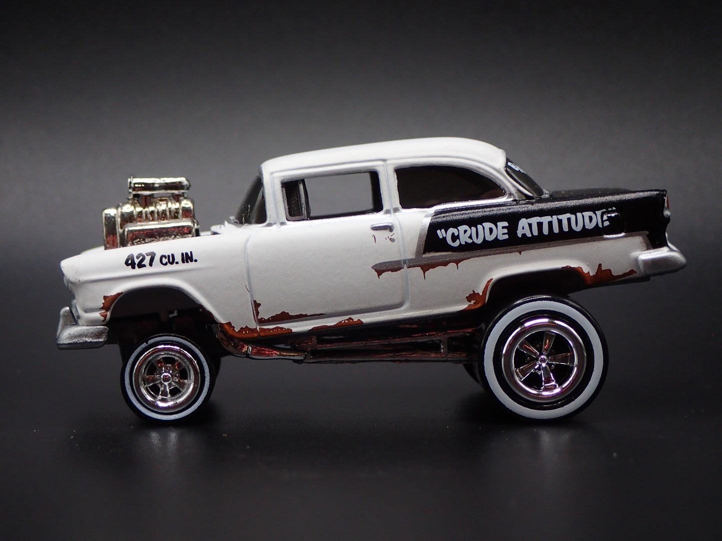 1955 55 CHEVY CHEVROLET BEL AIR SEDAN ZINGER WHITE 1:64 SCALE DIECAST MODEL CAR